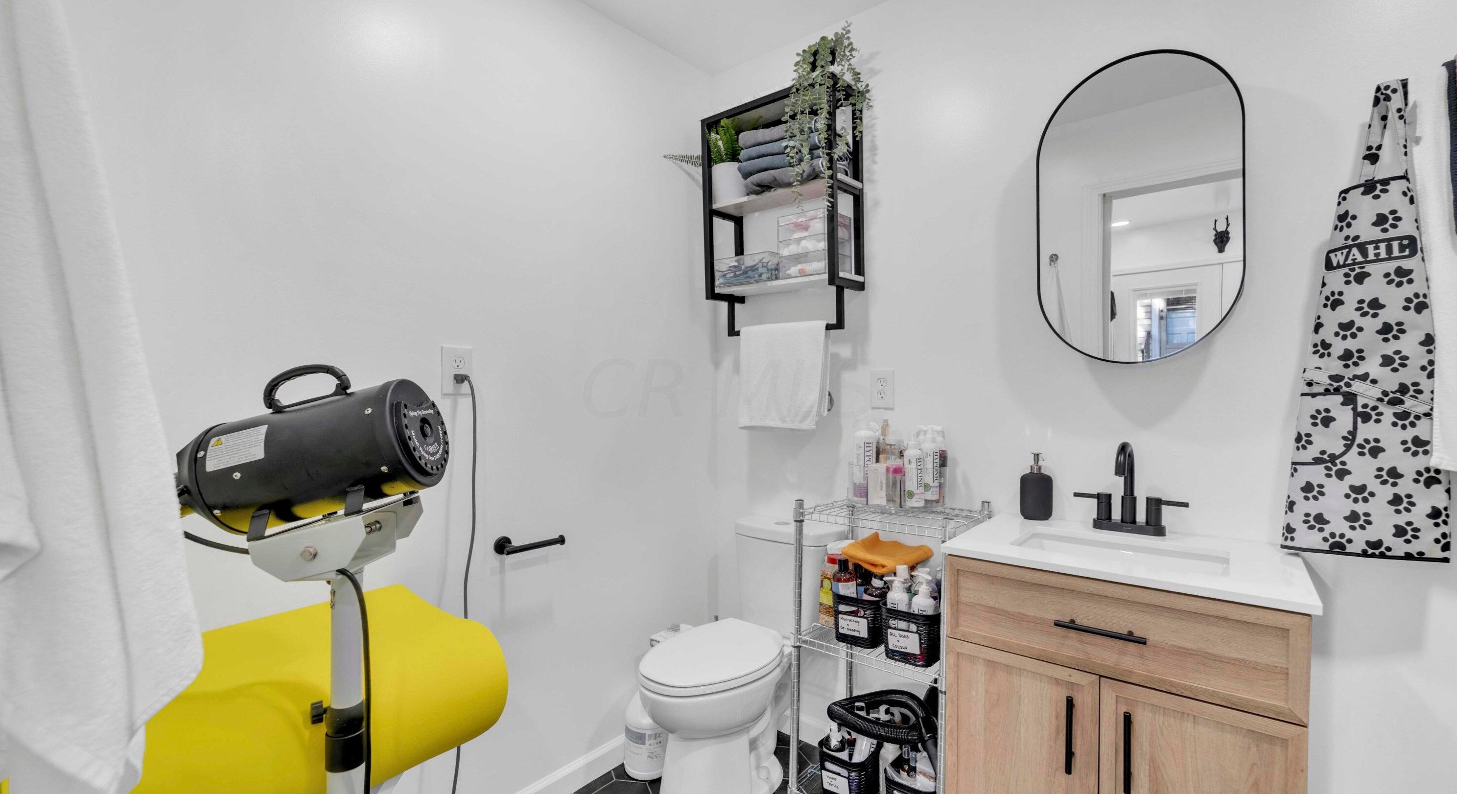 301 Markison Ave, Columbus OH 43207-1833 exterior