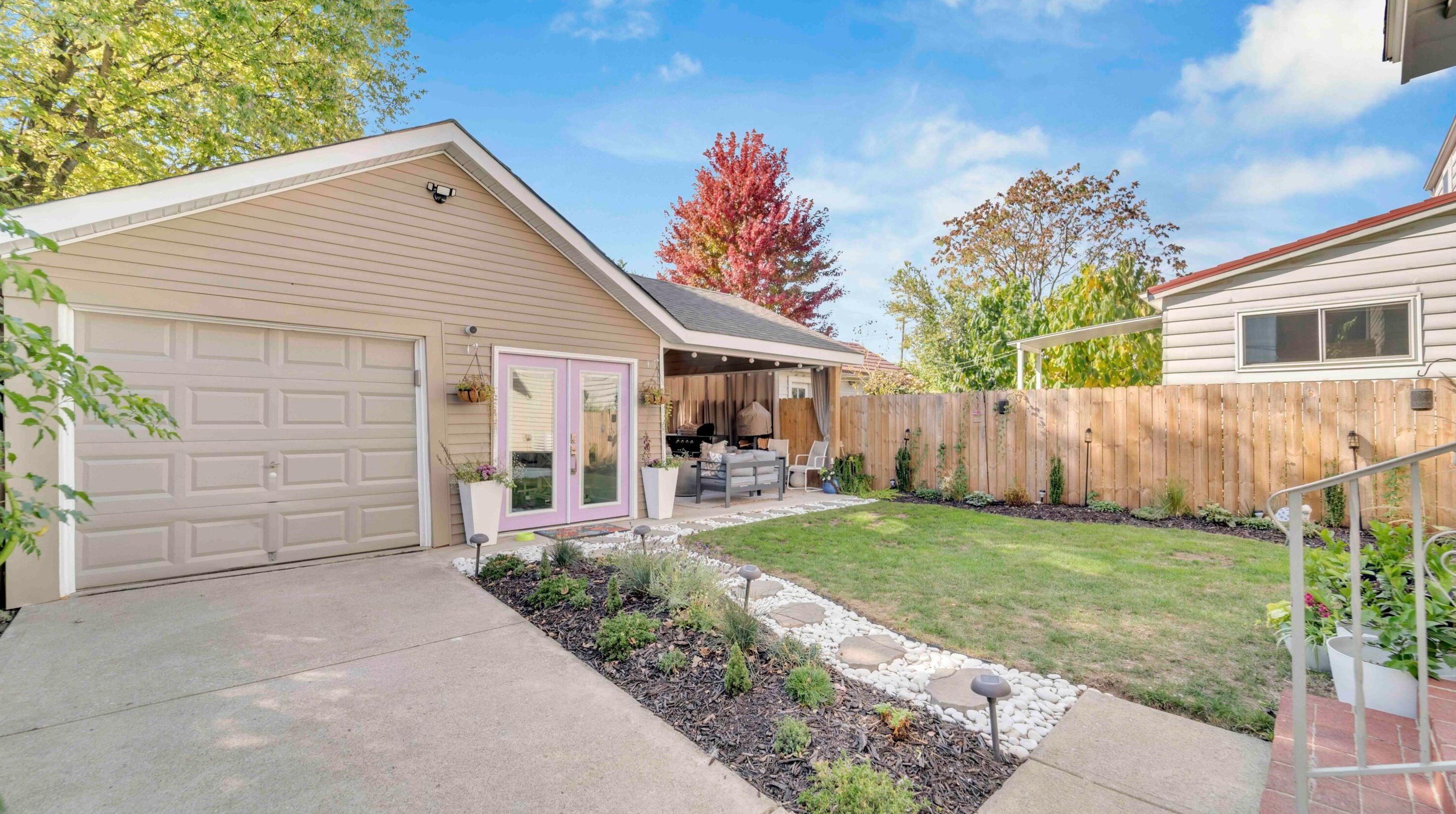 301 Markison Ave, Columbus OH 43207-1833 exterior