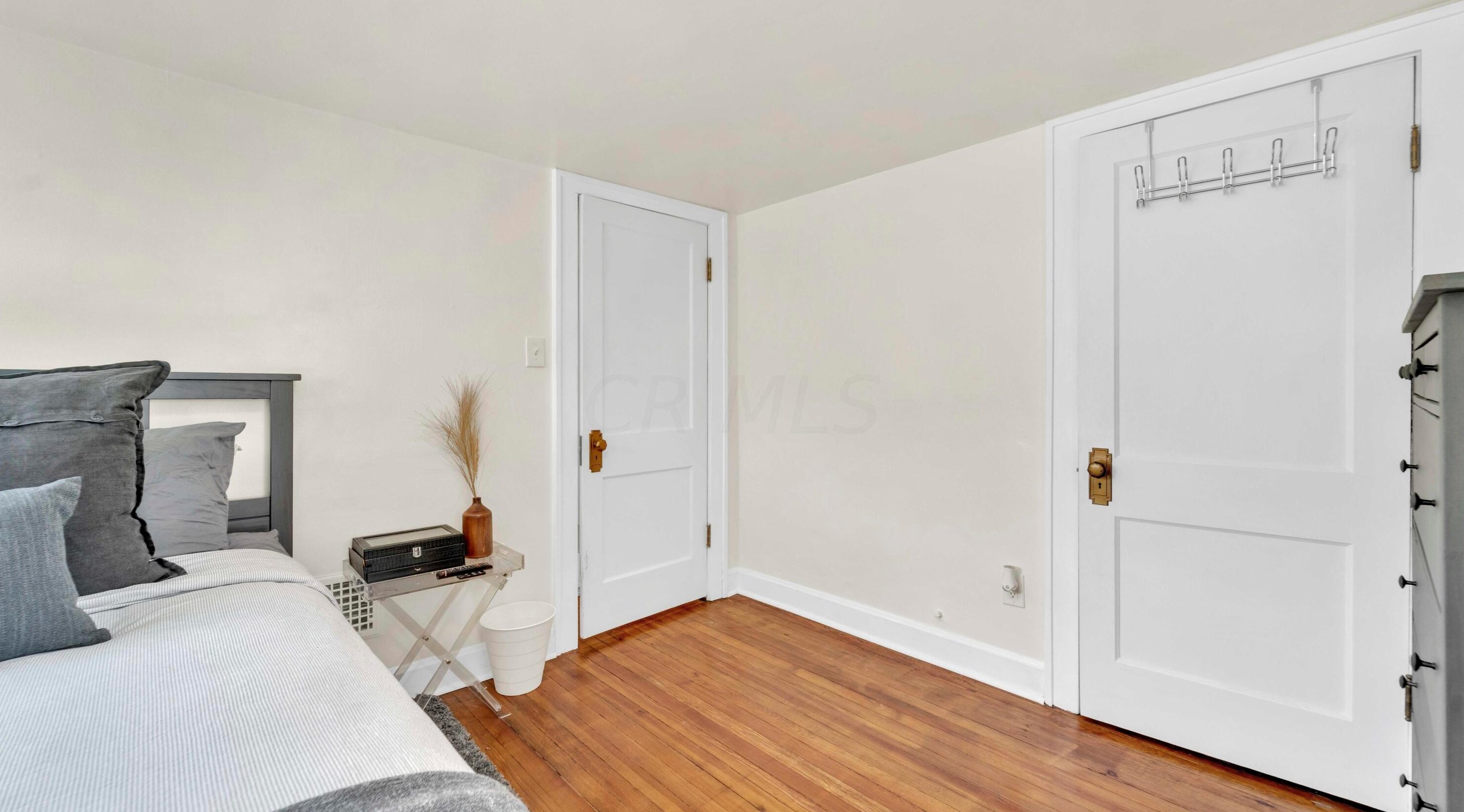 301 Markison Ave, Columbus OH 43207-1833 exterior