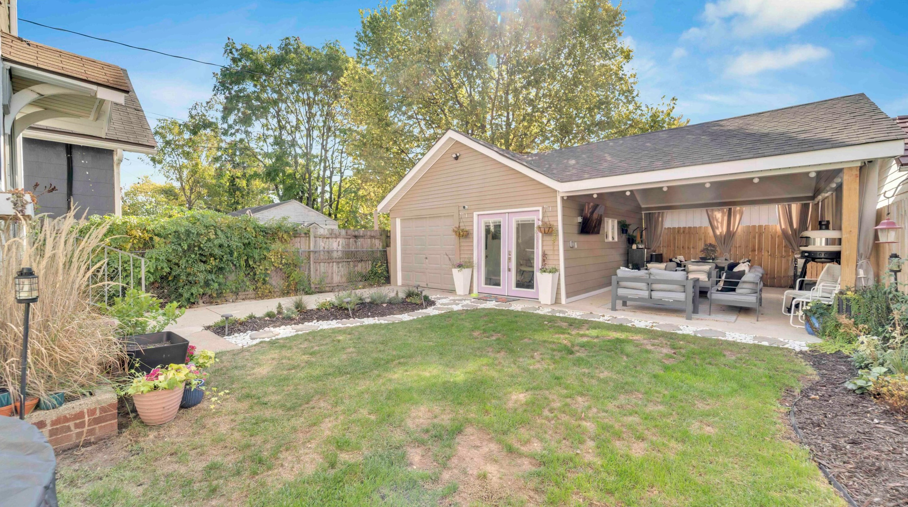 301 Markison Ave, Columbus OH 43207-1833 exterior