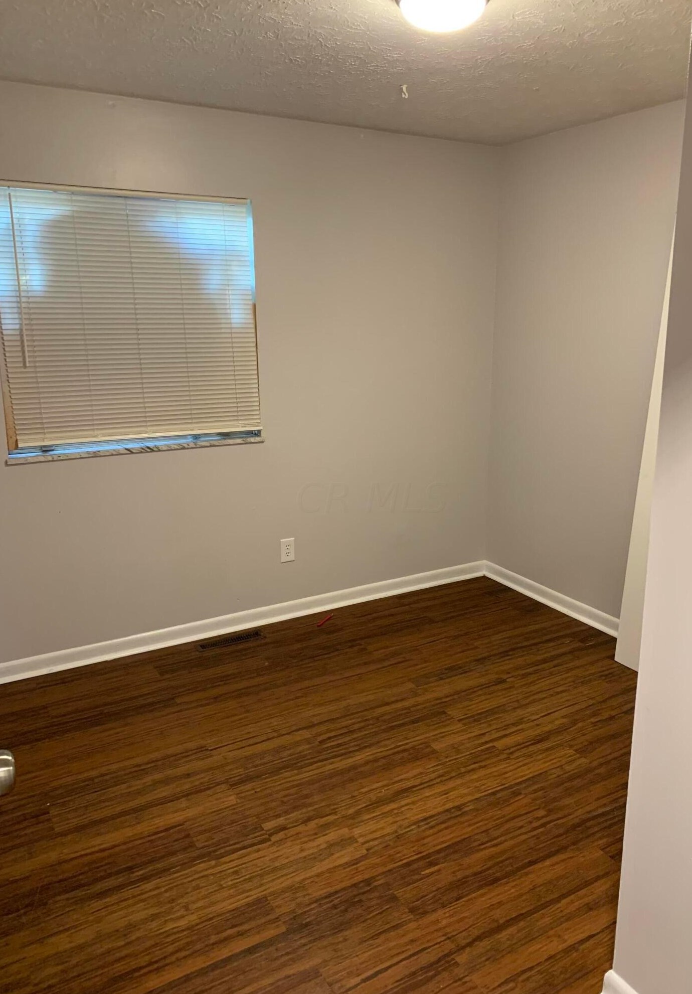 2908 Ronda Rd, Columbus OH  43232-5233 exterior