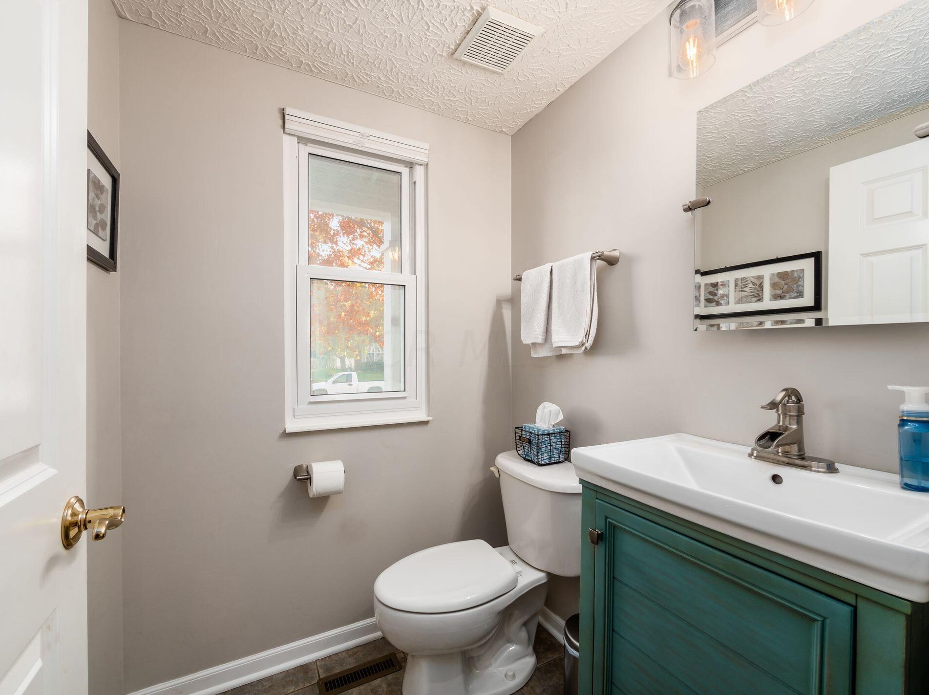 5644 Jennybrook Ln, Hilliard OH  43026-7756 exterior