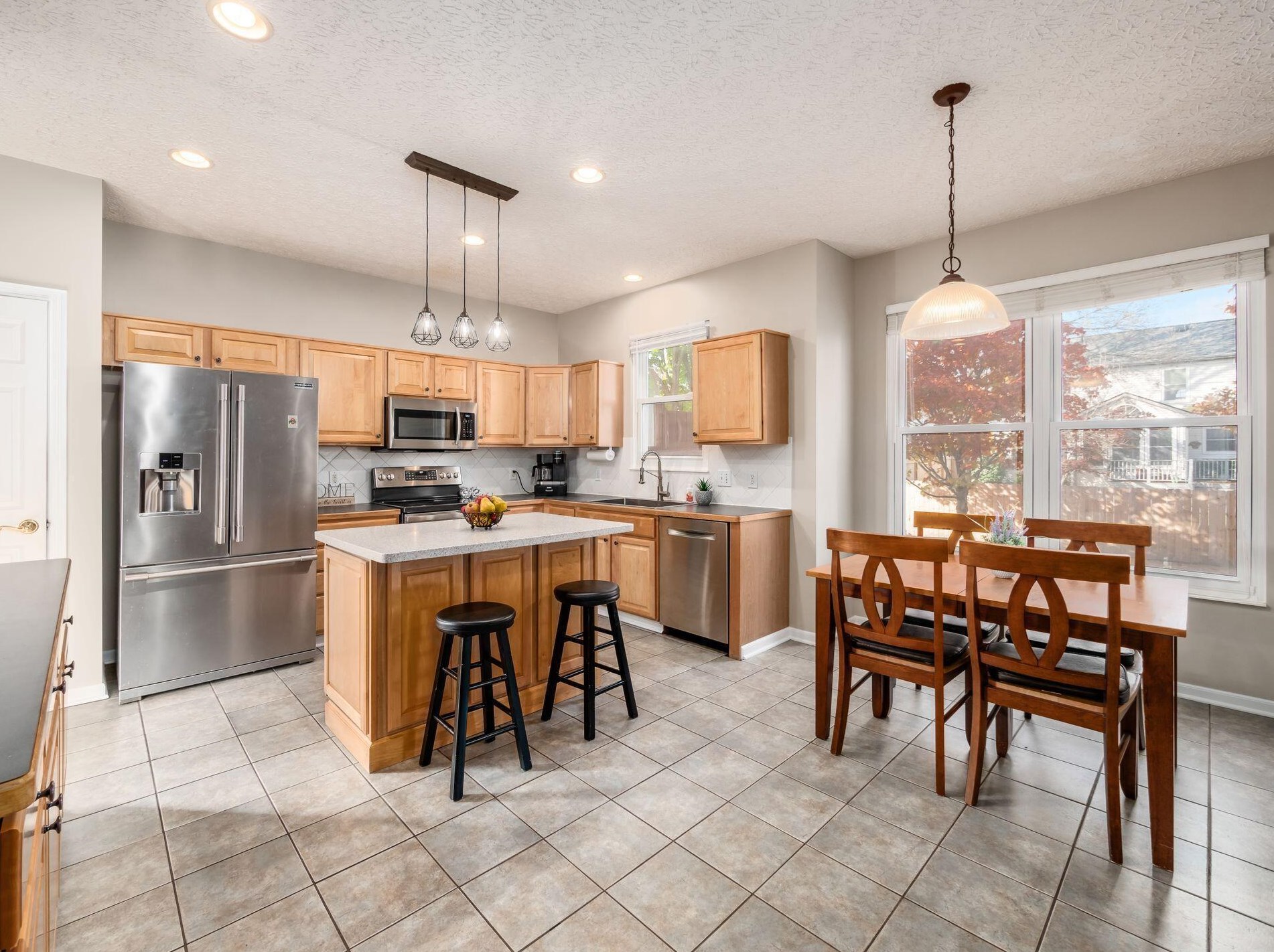 5644 Jennybrook Ln, Hilliard OH  43026-7756 exterior