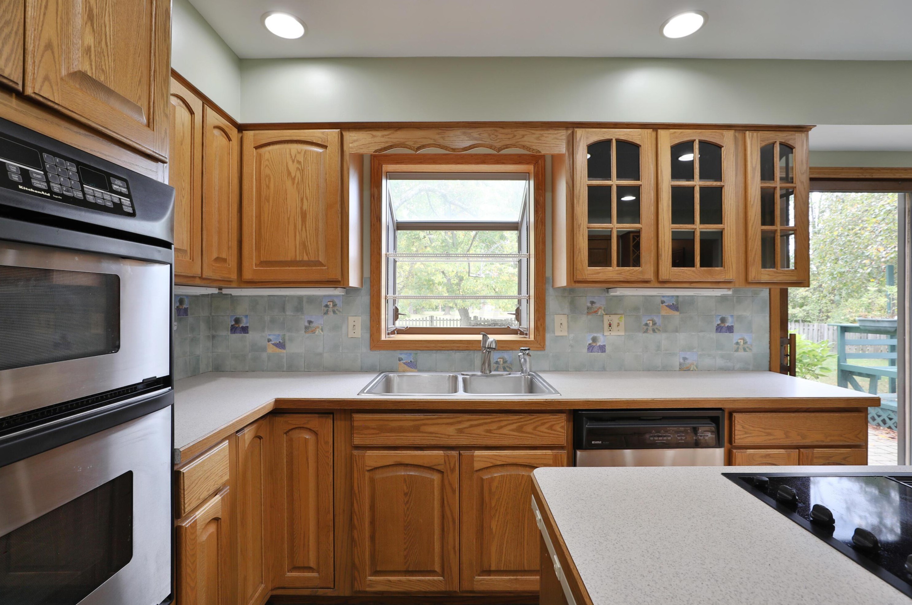 1606 Scottsdale Ave, Columbus OH 43235-2519 exterior