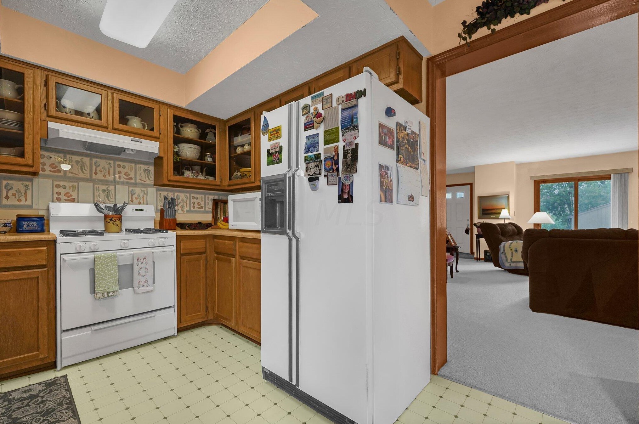 5280 Wood Run Blvd, Columbus OH 43220-7305 exterior