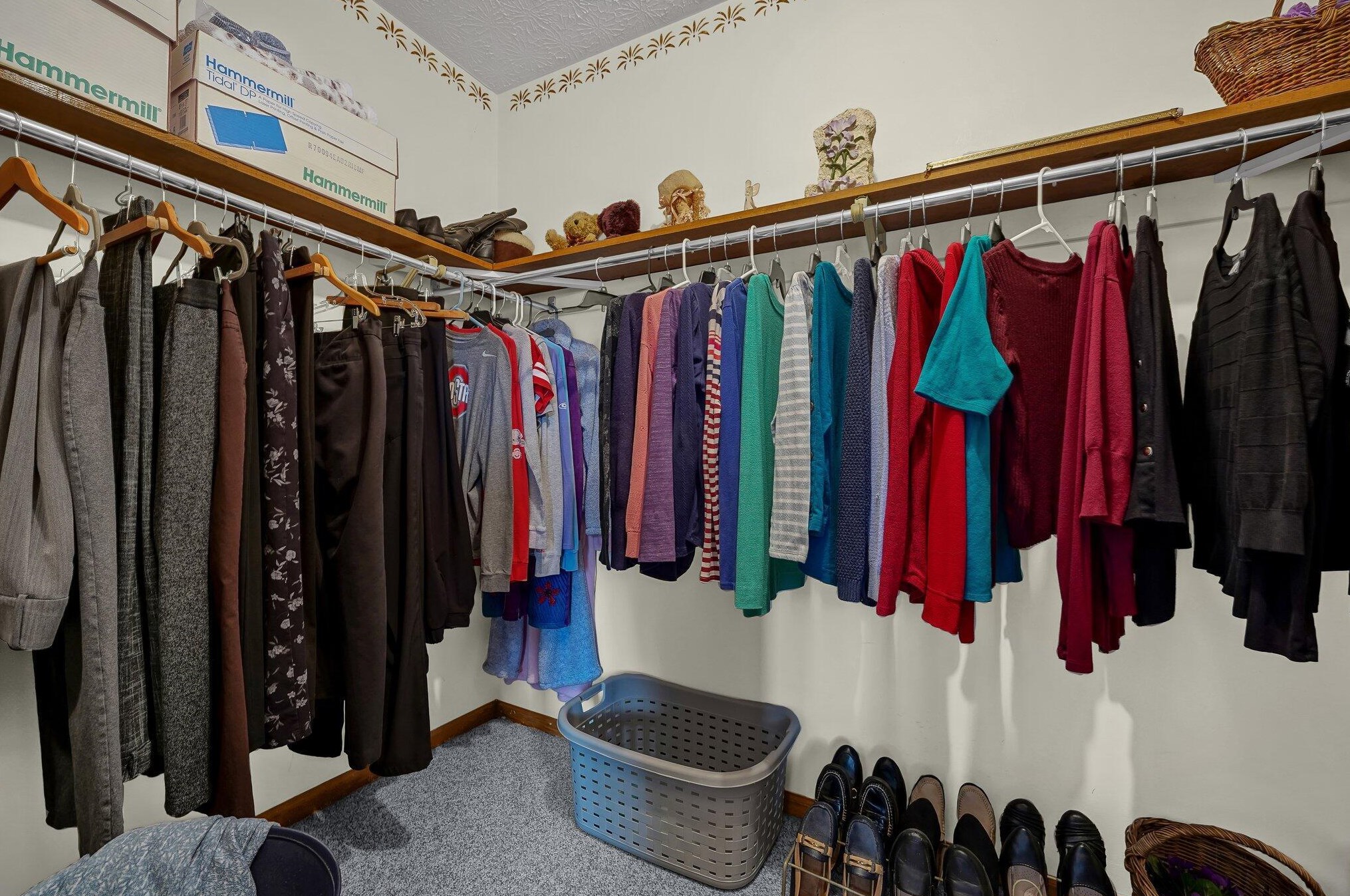 5280 Wood Run Blvd, Columbus OH 43220-7305 exterior