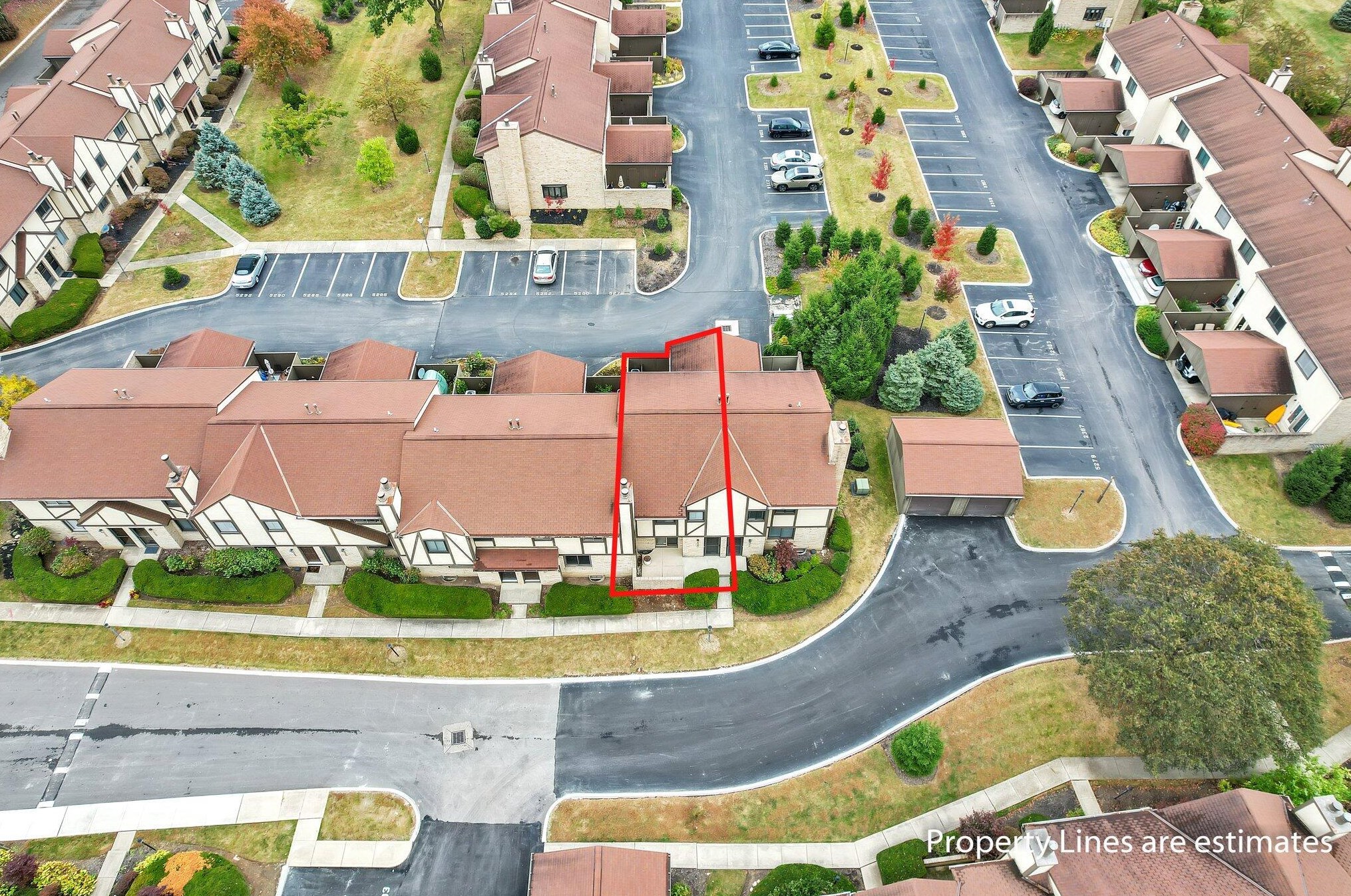 5280 Wood Run Blvd, Columbus OH 43220-7305 exterior