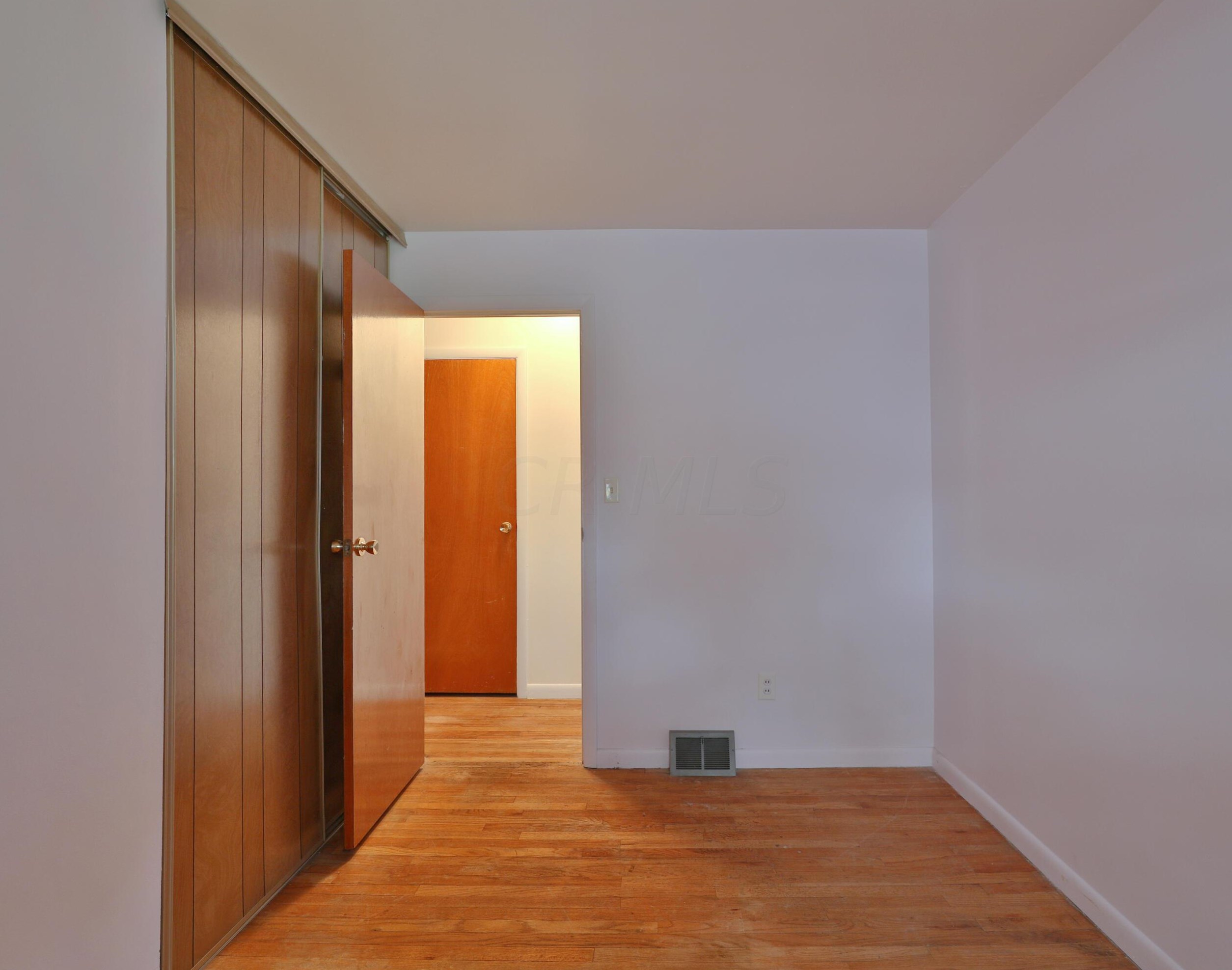 127 Cullman Rd, Columbus OH  43207-3020 exterior