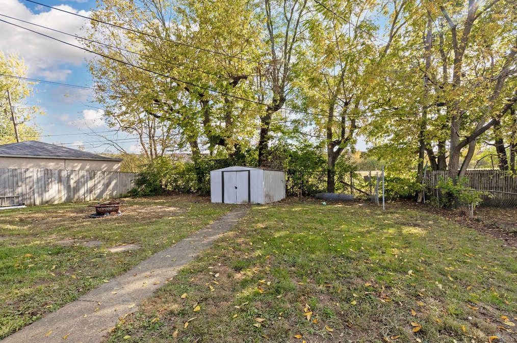 3885 Conway Dr, Columbus OH 43227-3324 exterior