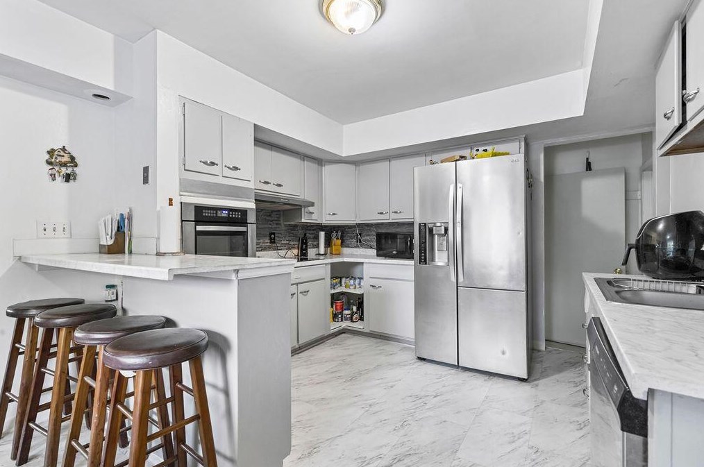 3885 Conway Dr, Columbus OH 43227-3324 exterior