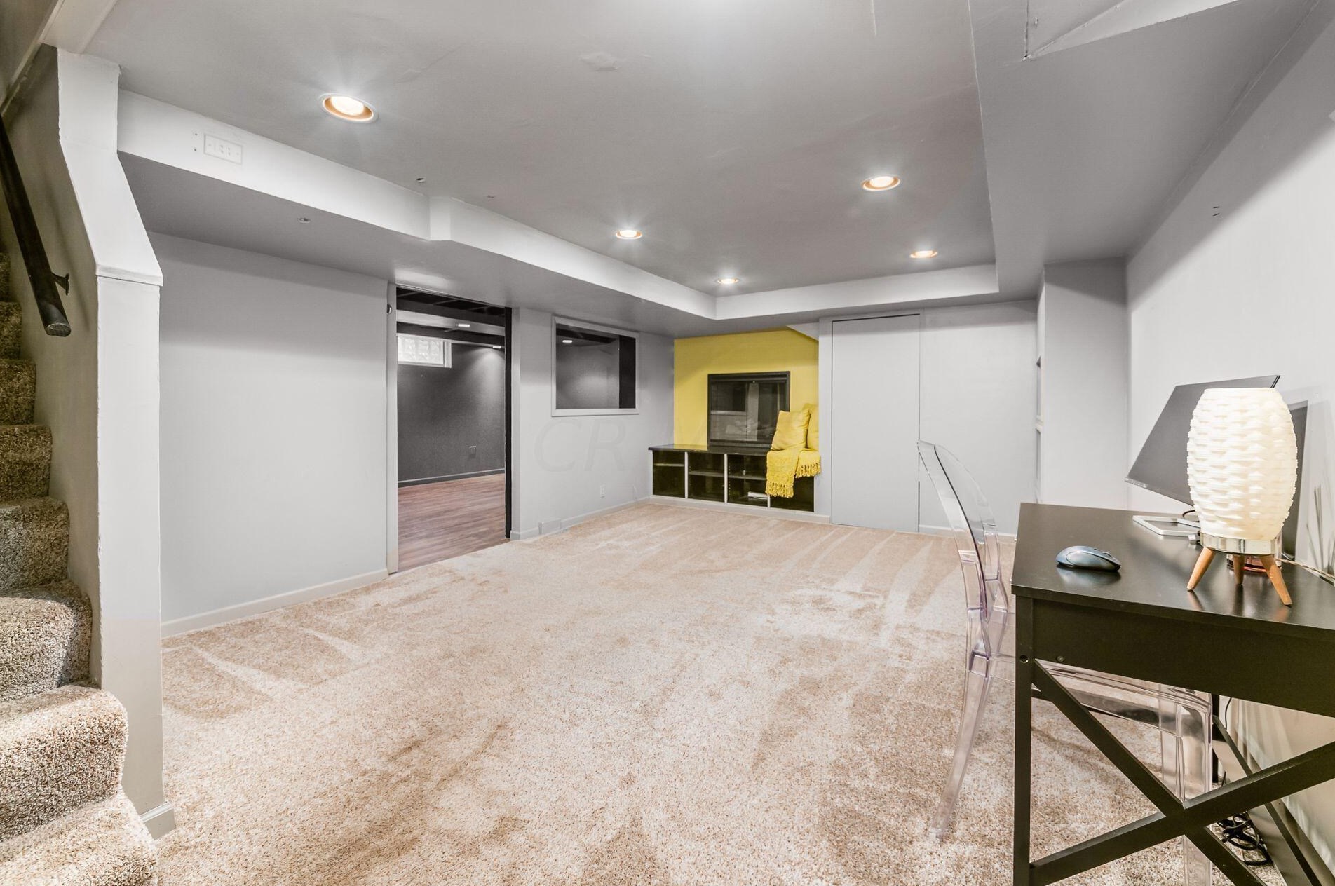 105 Henderson Rd, Columbus OH 43214-2404 exterior