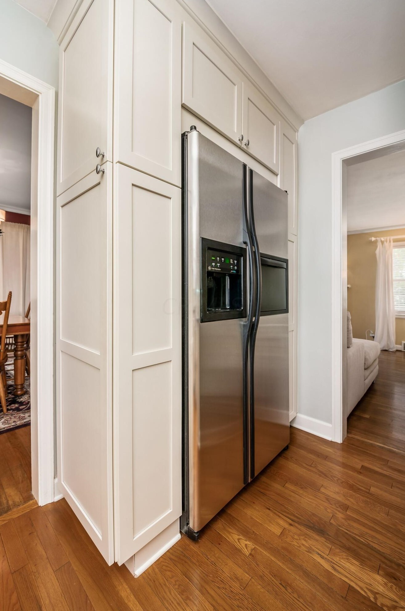 105 Henderson Rd, Columbus OH 43214-2404 exterior