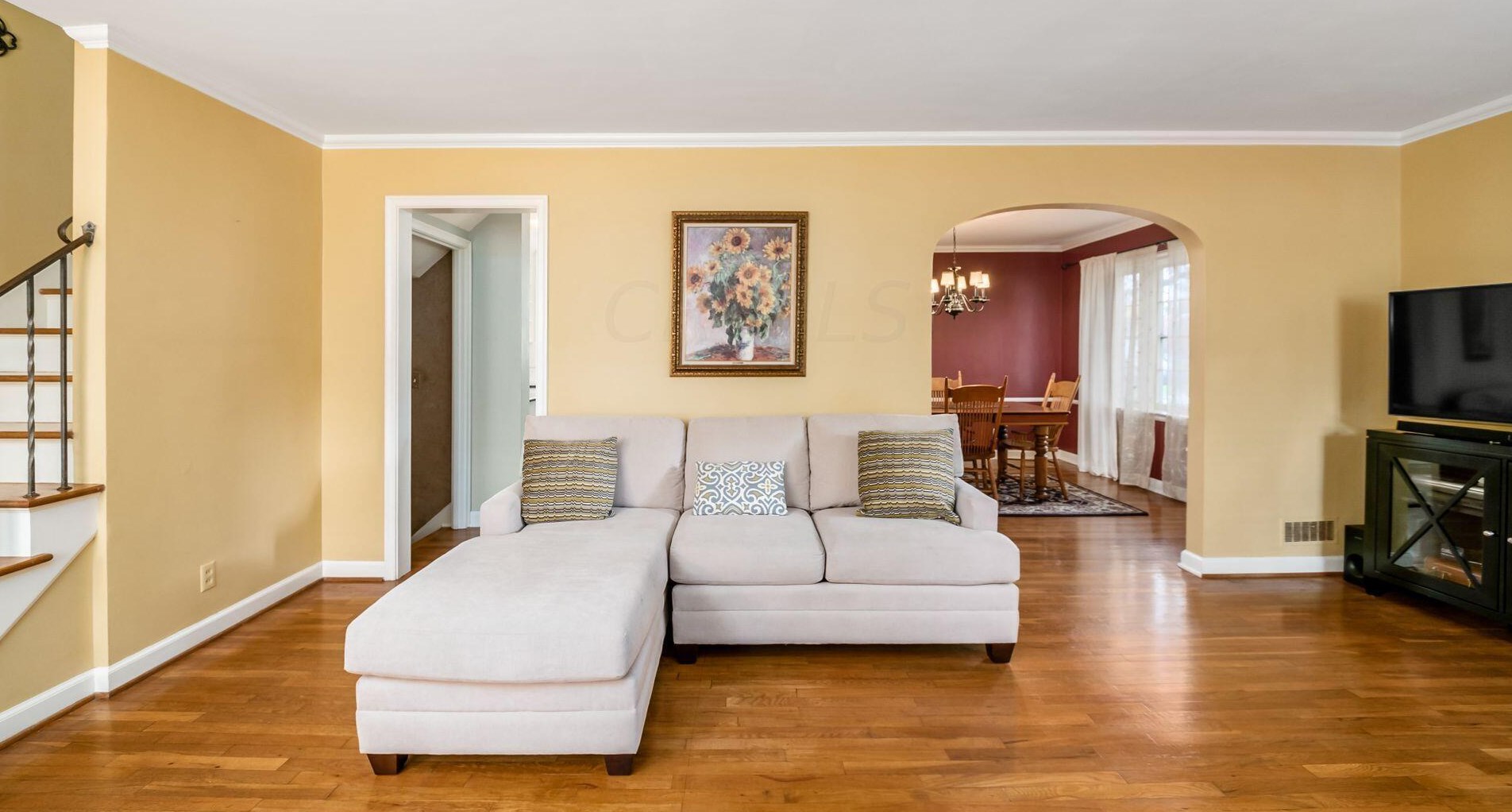 105 Henderson Rd, Columbus OH 43214-2404 exterior