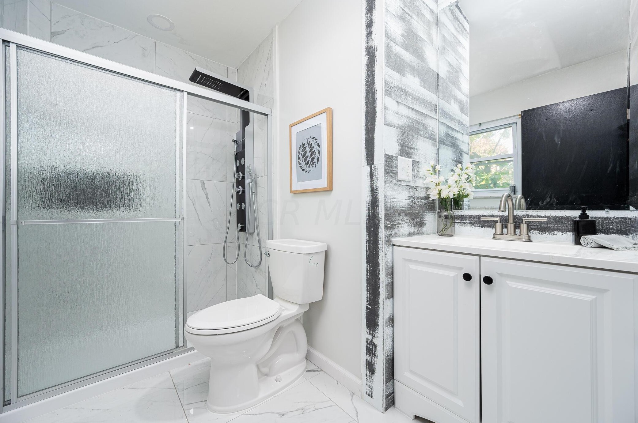 4824 Valley Forge Dr, Columbus OH  43229-6452 exterior