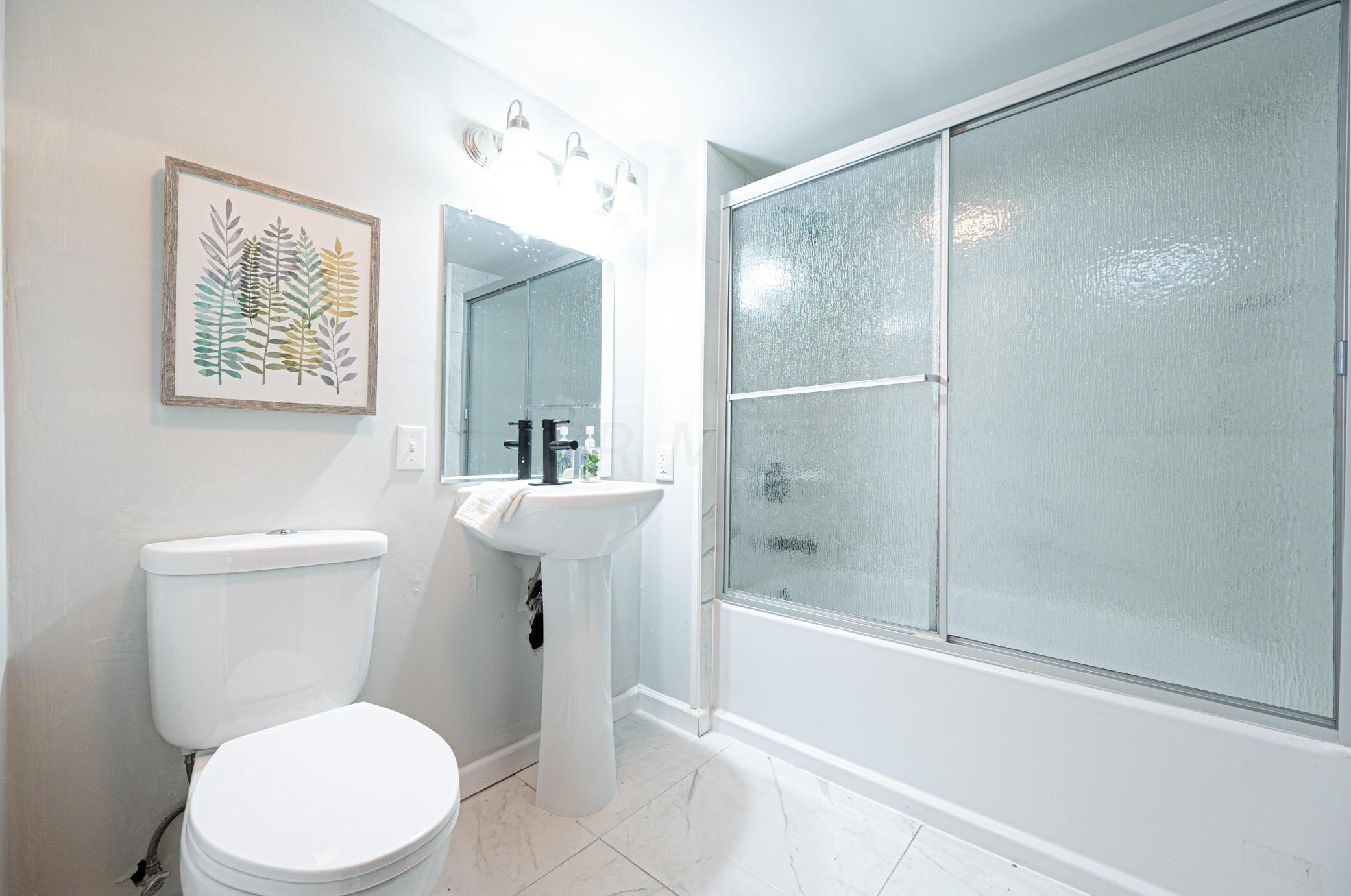 4824 Valley Forge Dr, Columbus OH  43229-6452 exterior