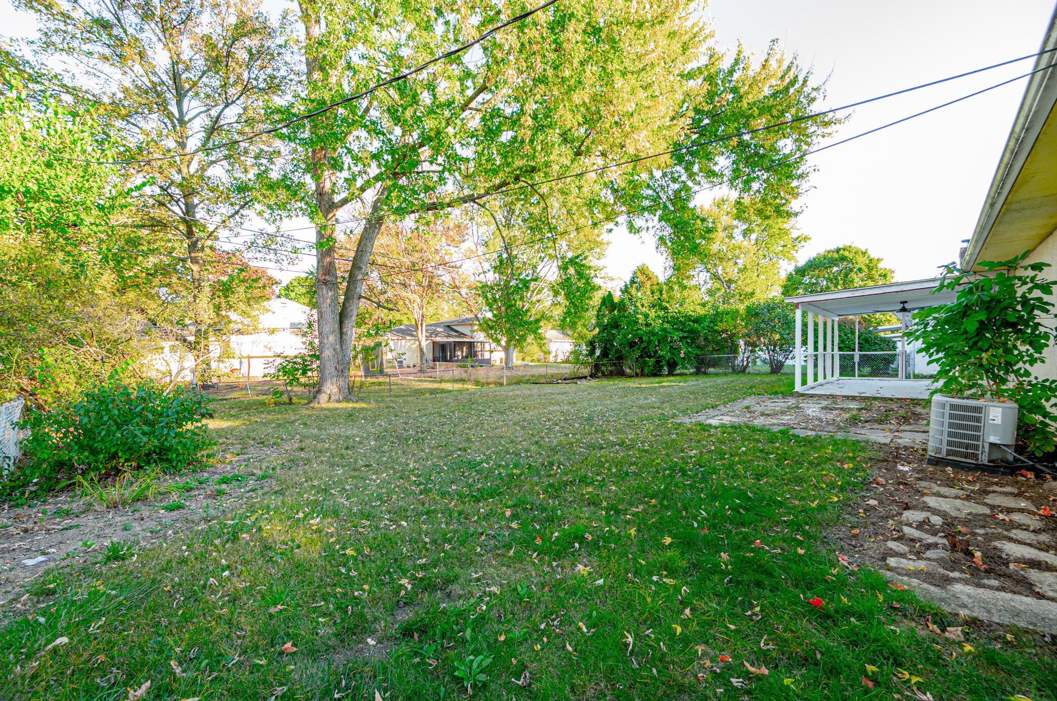 4824 Valley Forge Dr, Columbus OH  43229-6452 exterior