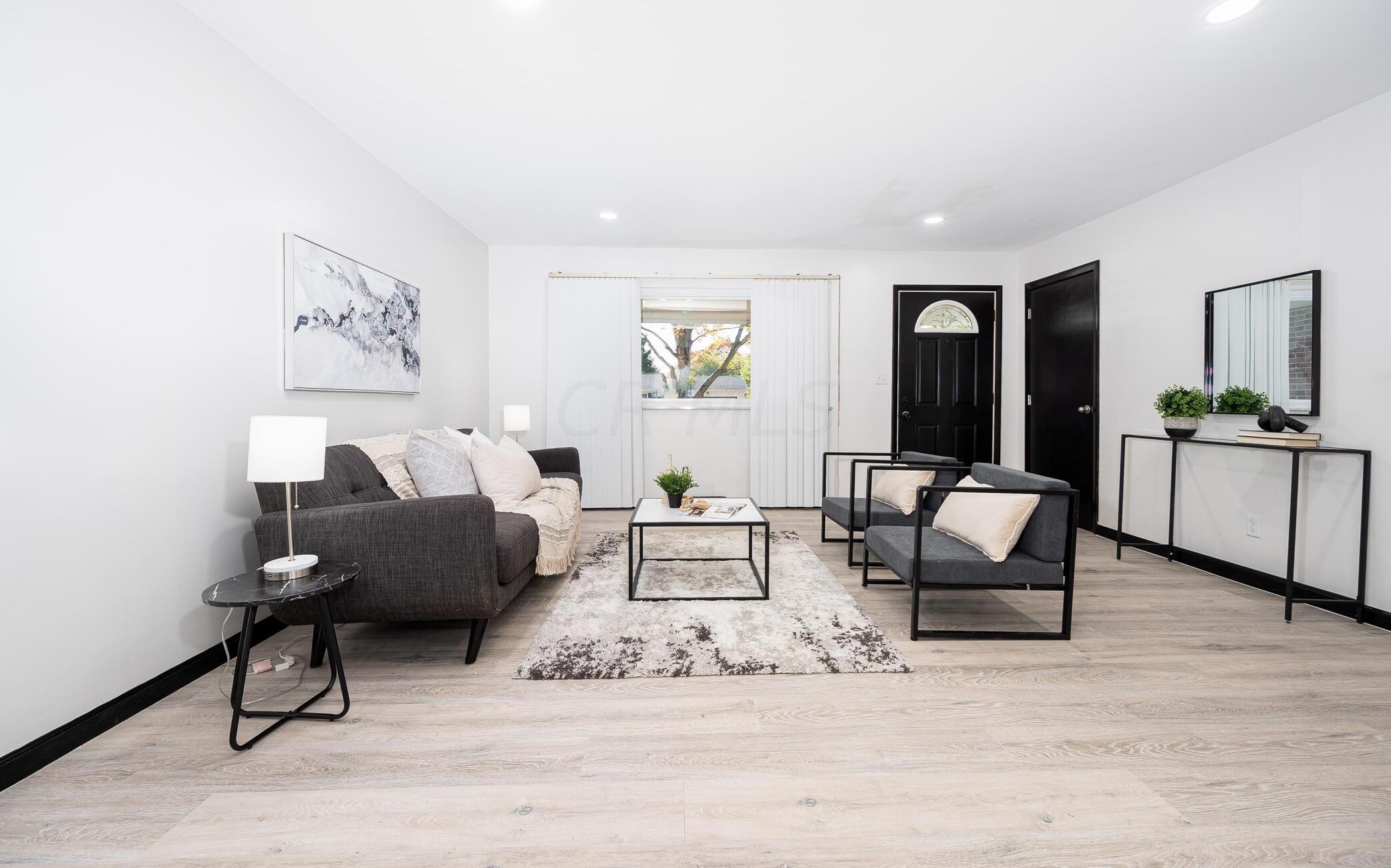 4824 Valley Forge Dr, Columbus OH  43229-6452 exterior