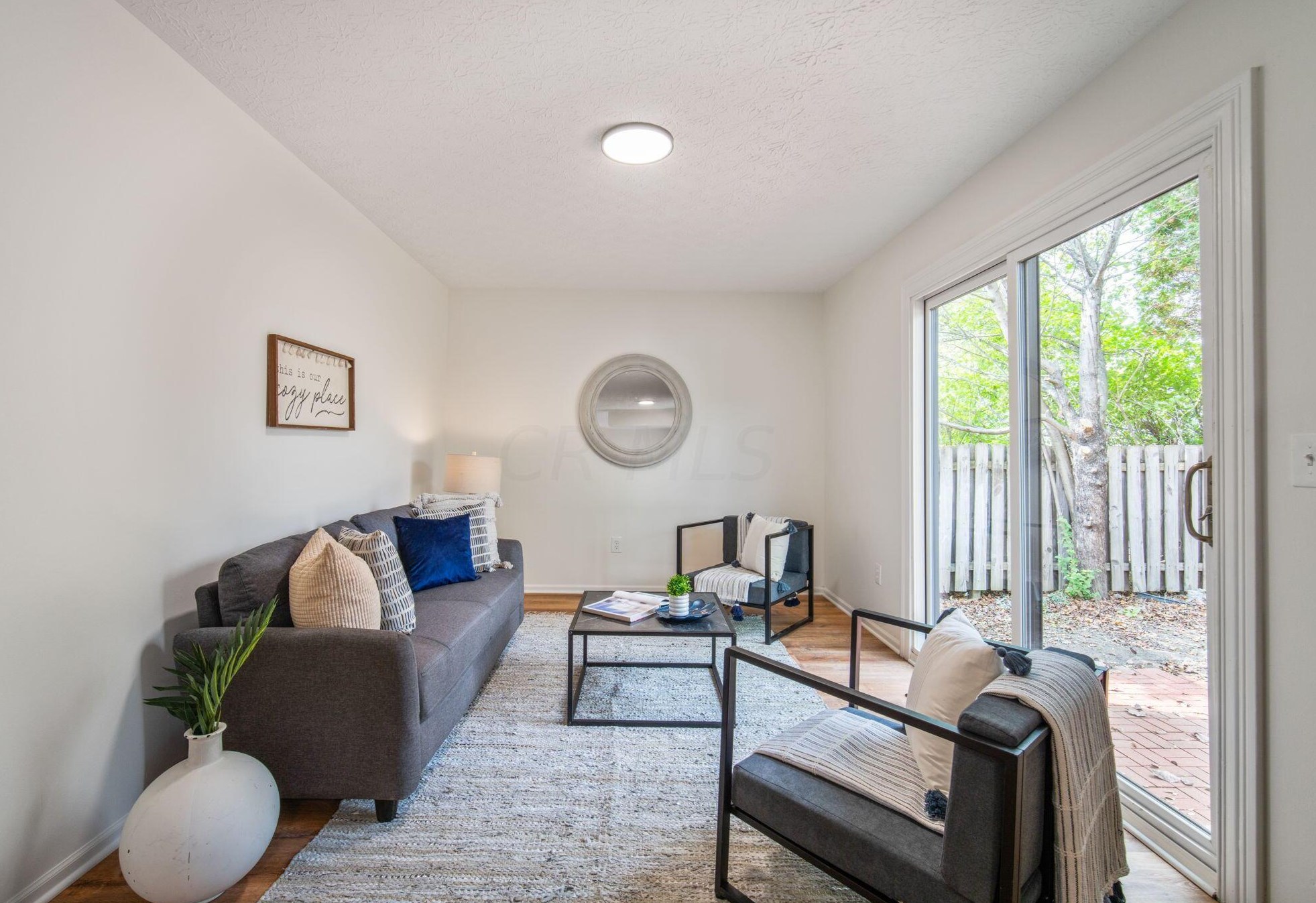 3784 Heatherglen Dr, Columbus OH 43221-5816 exterior