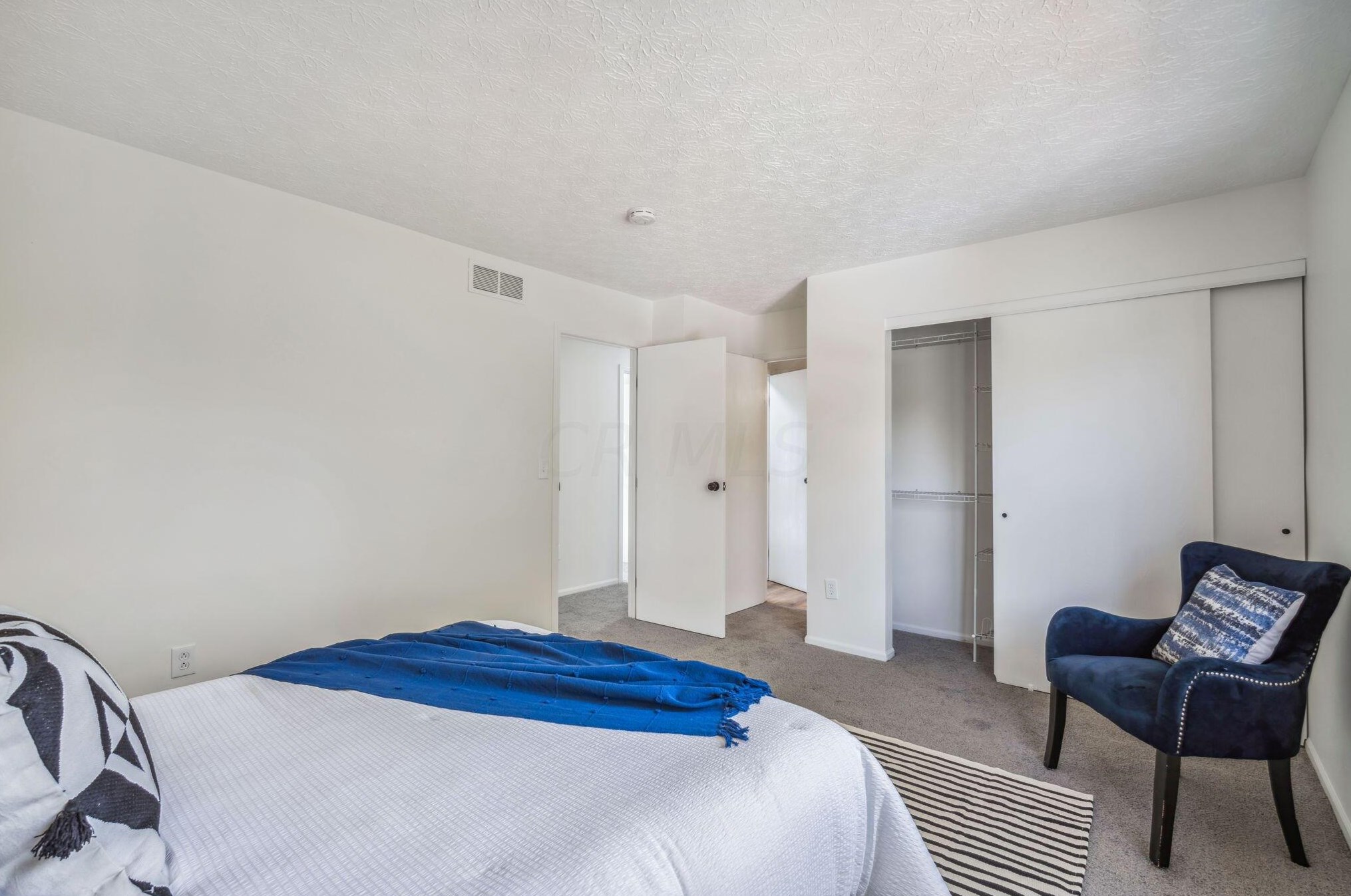 3784 Heatherglen Dr, Columbus OH 43221-5816 exterior