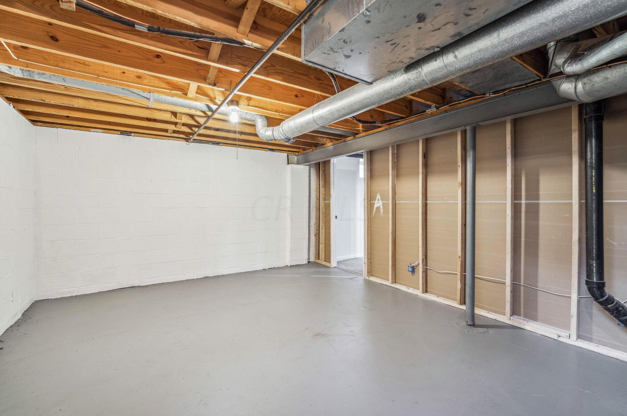 3784 Heatherglen Dr, Columbus OH 43221-5816 exterior