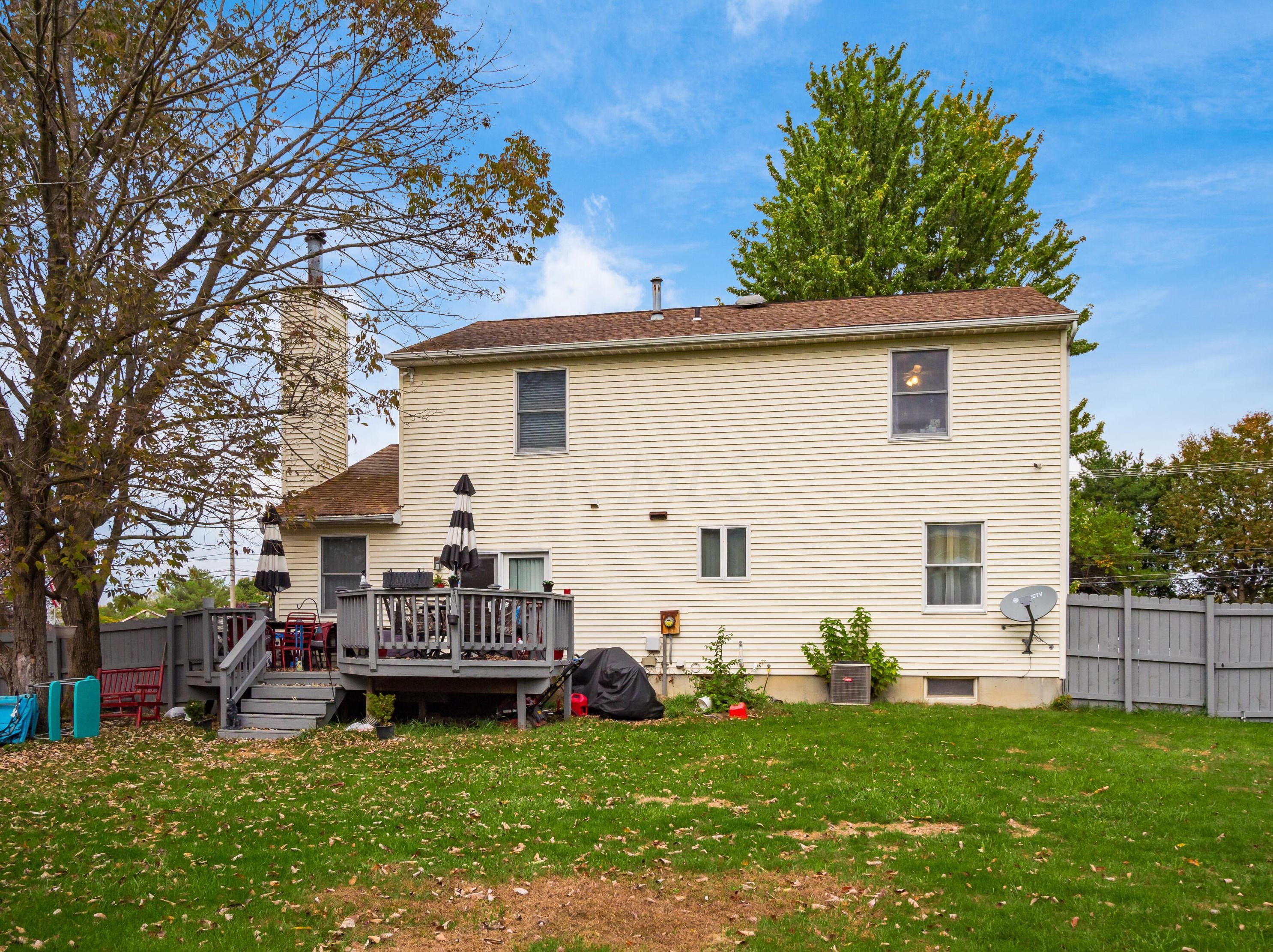 9589 Refugee Rd, Pickerington OH  43147-9640 exterior