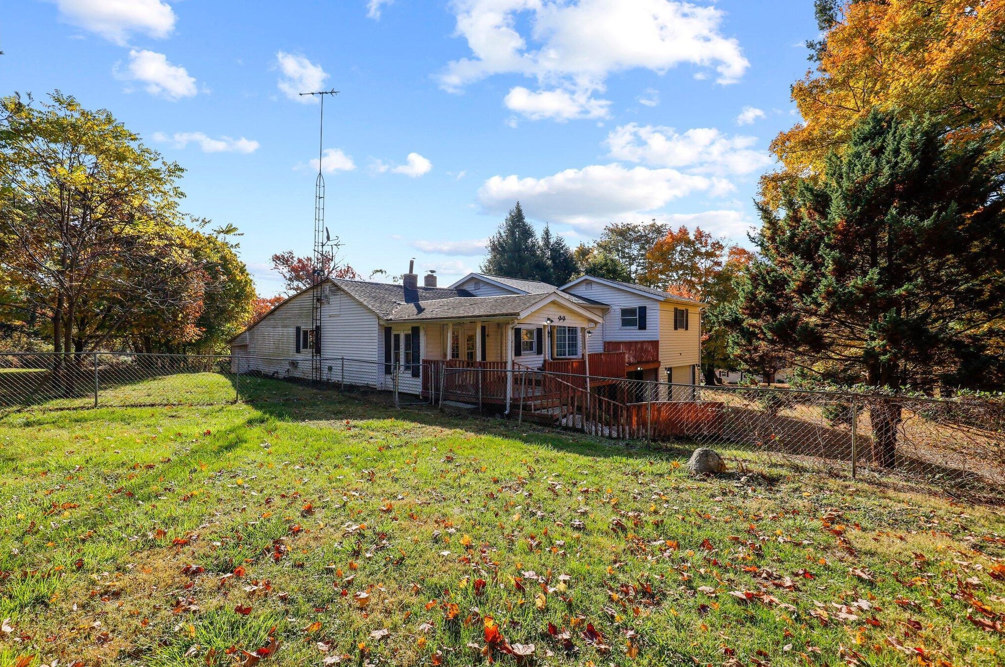 5858 Sunnyside Rd, Granville OH  43023-9732 exterior