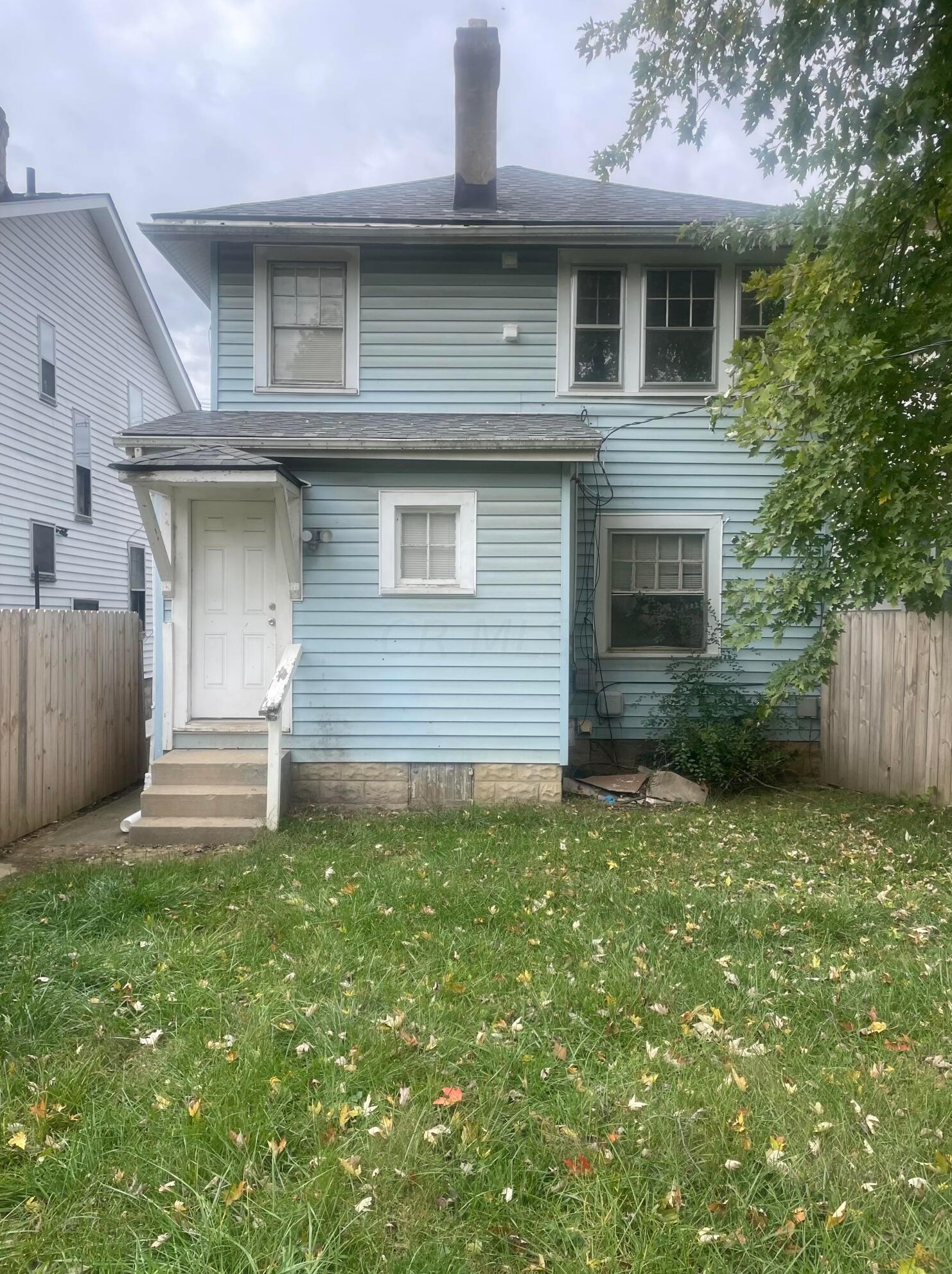 1060 Lockbourne Rd, Columbus OH 43206-1629 exterior