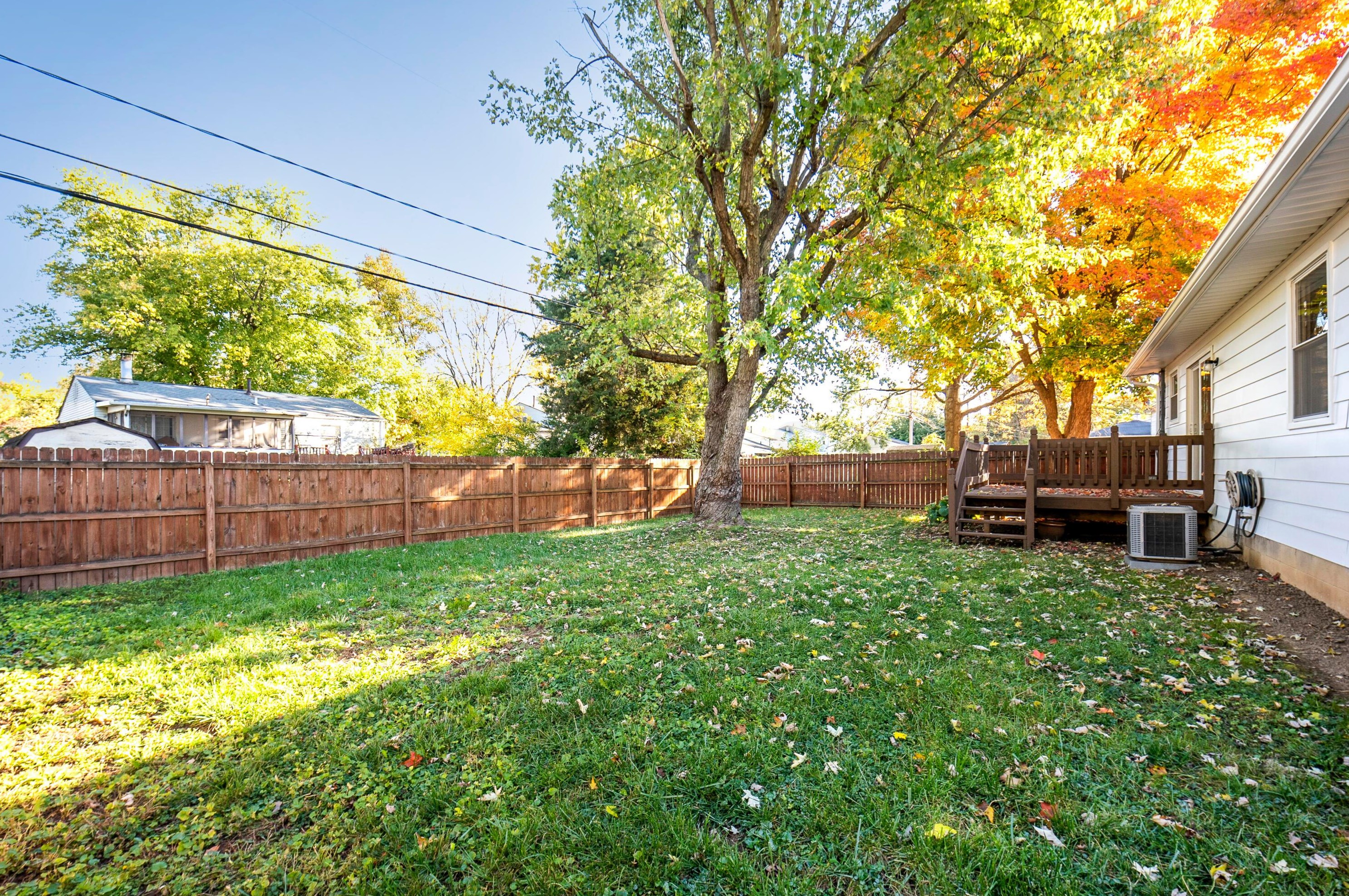 5012 Brewster Dr, Columbus OH  43232-6255 exterior