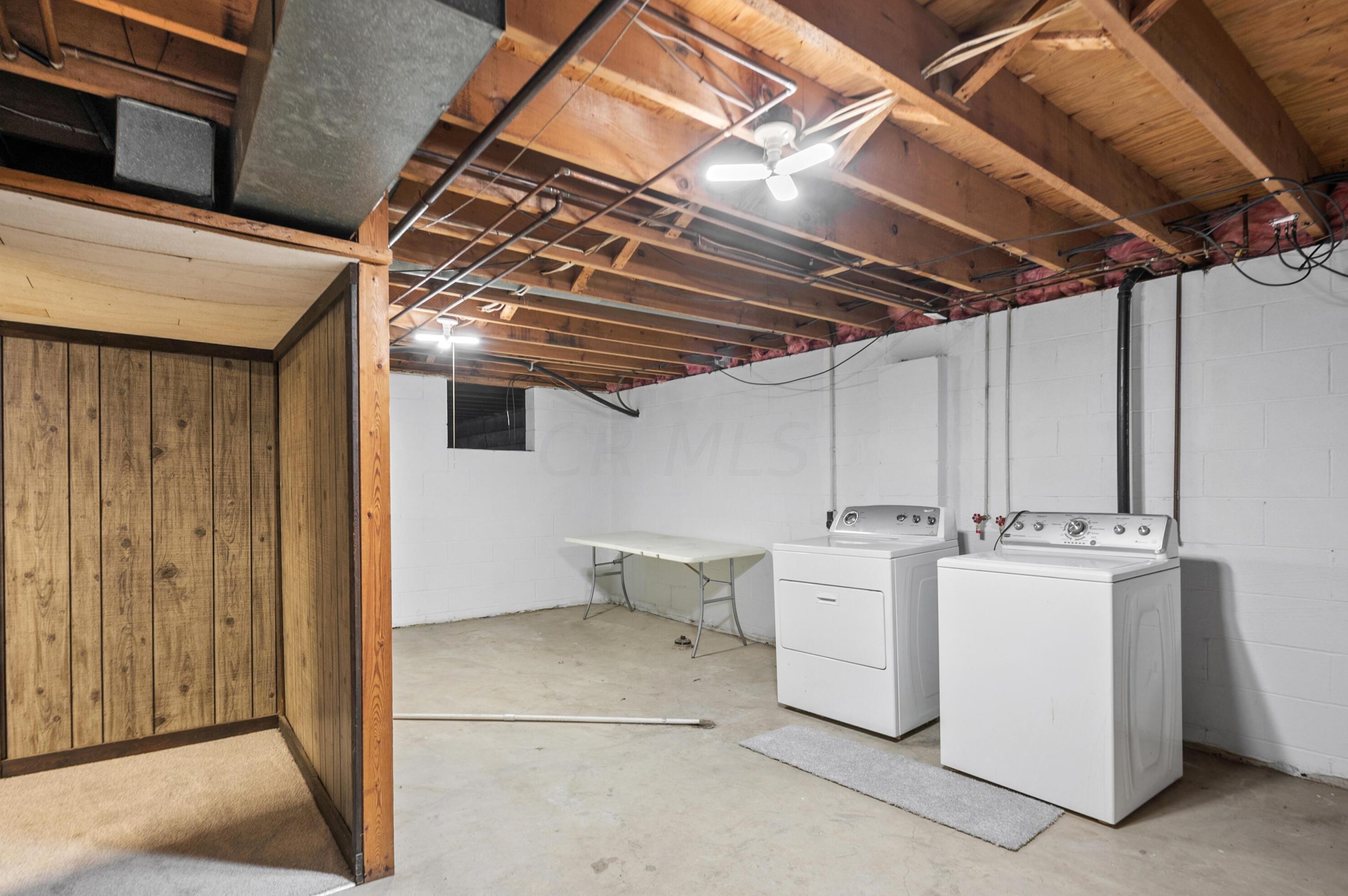 5012 Brewster Dr, Columbus OH  43232-6255 exterior