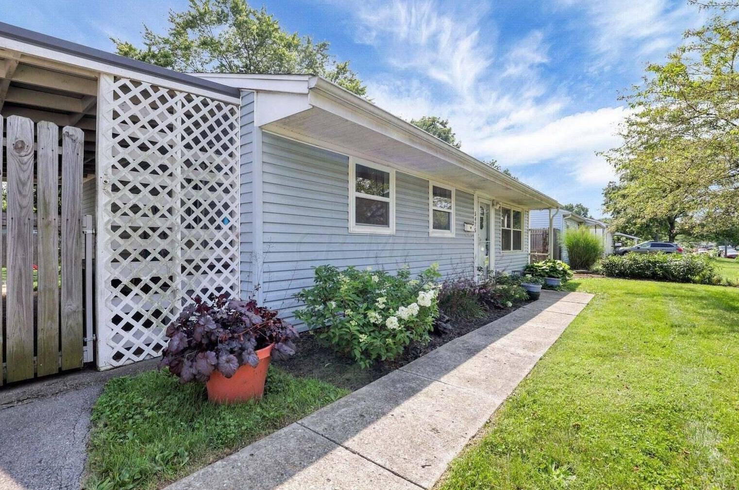 5475 Inlet Dr, Columbus OH  43232-6313 exterior