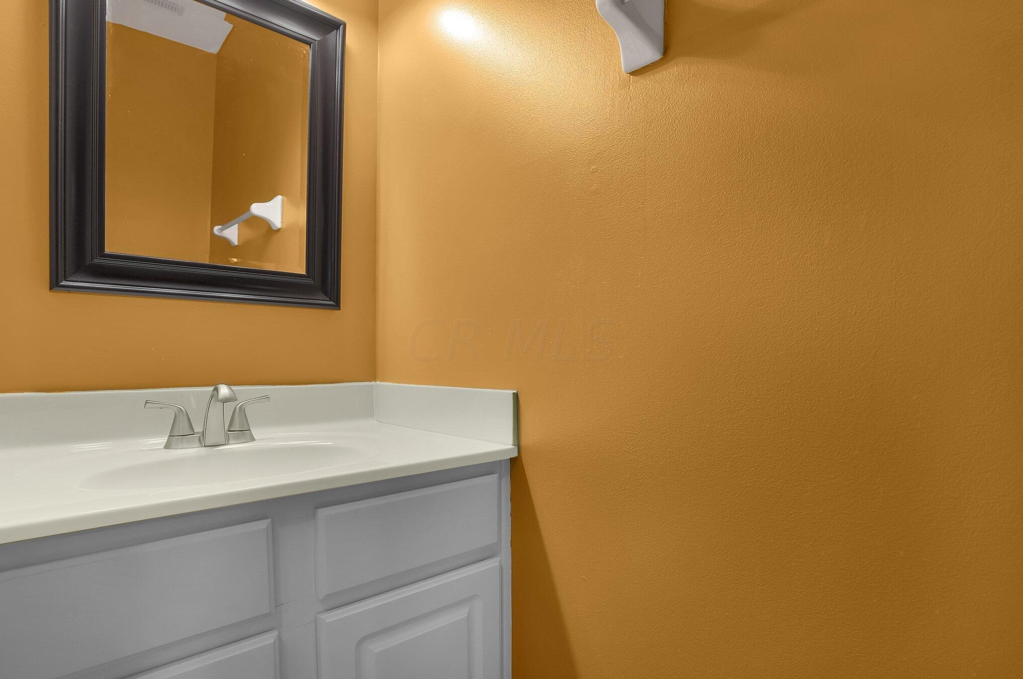 3202 Mccutcheon Crossing Dr, Columbus OH  43219-5025 exterior