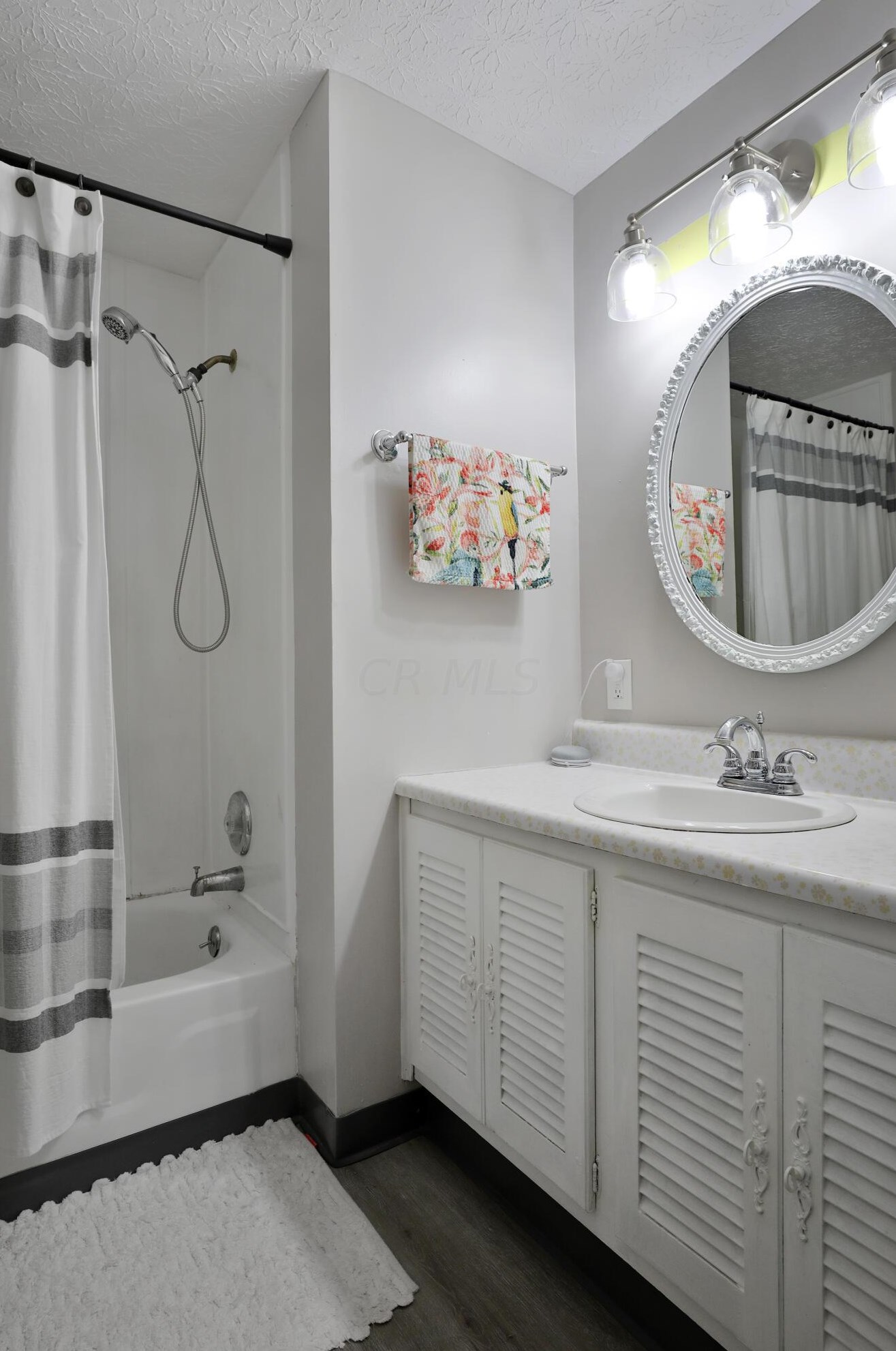 1678 Parkgate Rd, Columbus OH  43229-2004 exterior