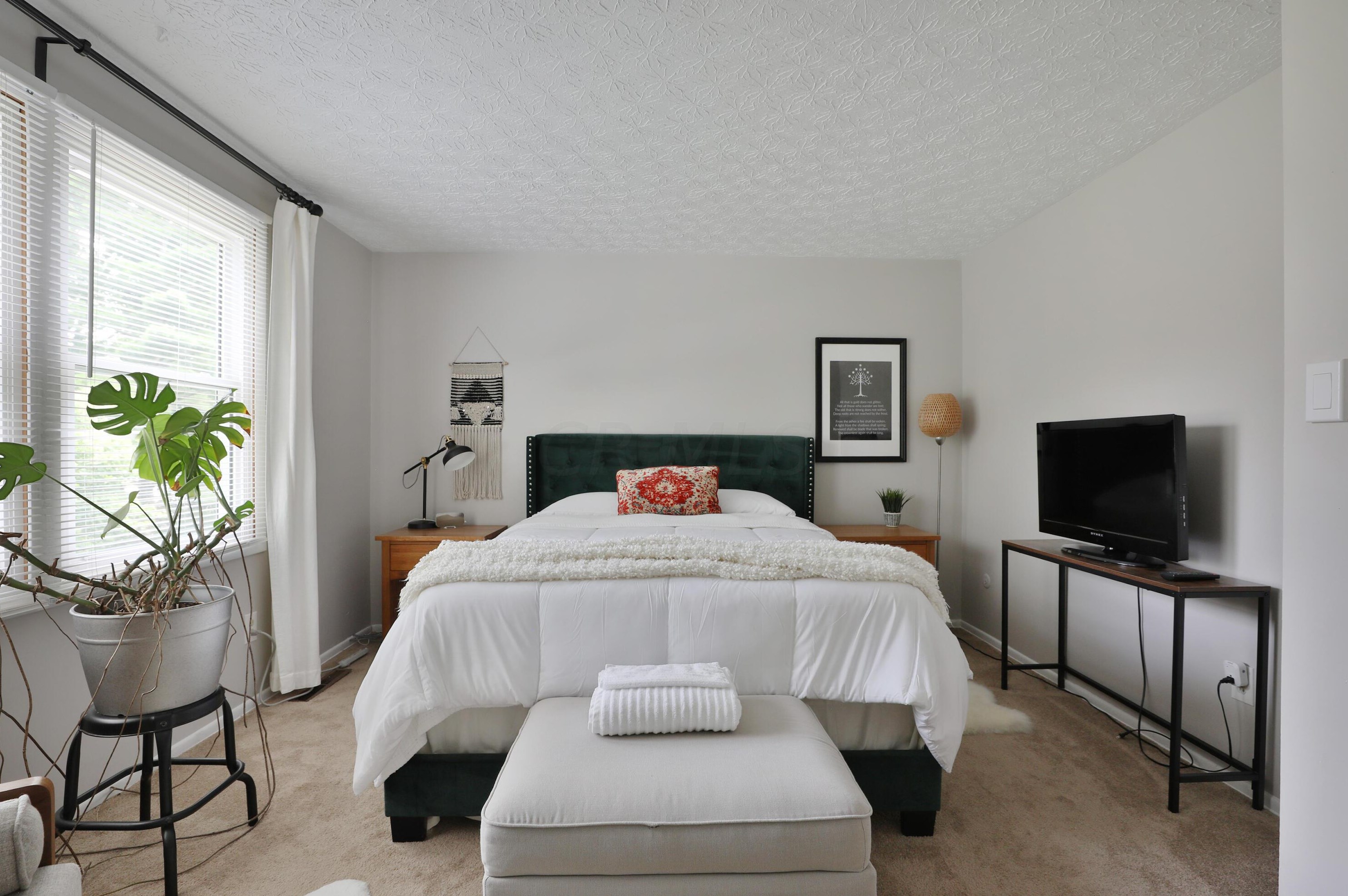 1678 Parkgate Rd, Columbus OH  43229-2004 exterior