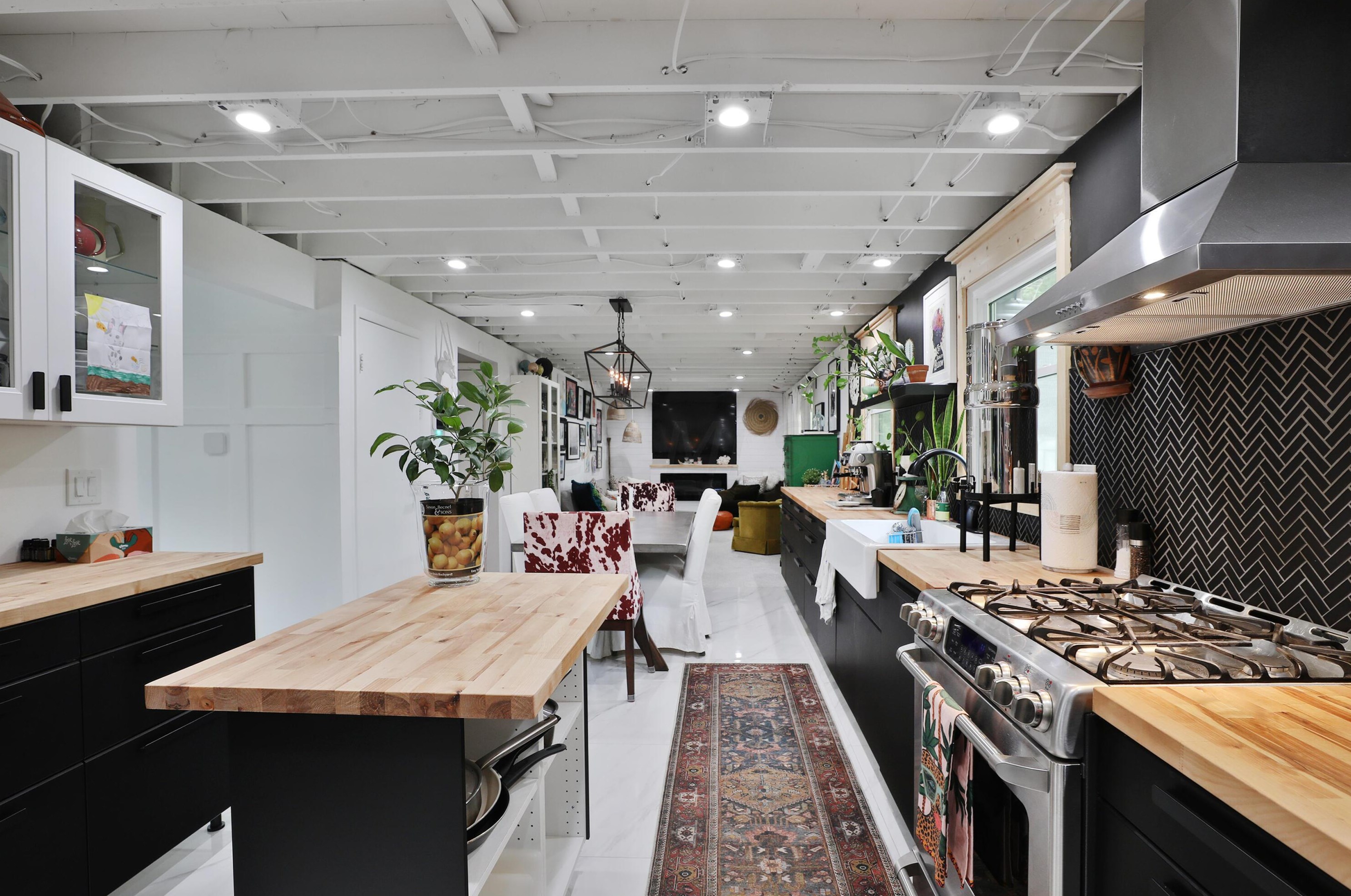 1678 Parkgate Rd, Columbus OH  43229-2004 exterior