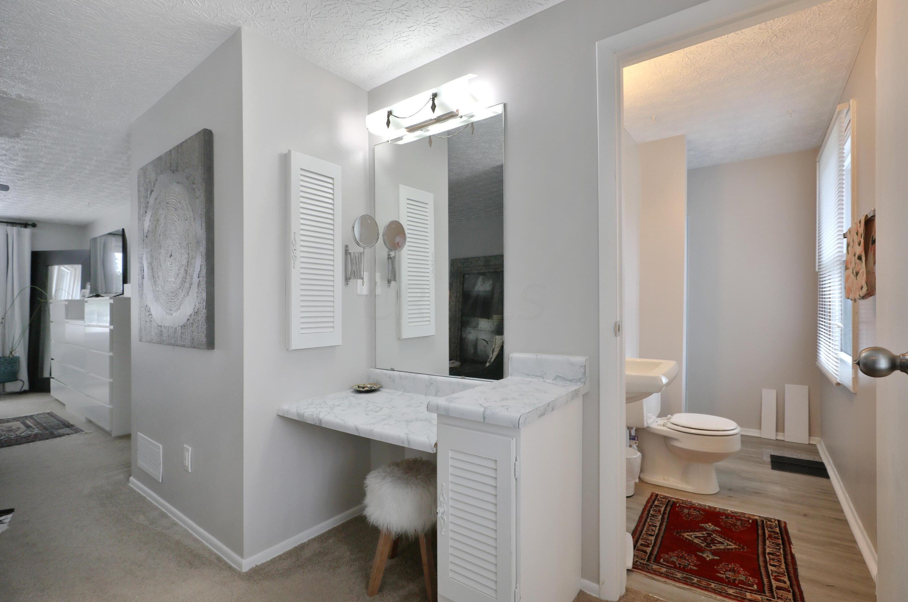 1678 Parkgate Rd, Columbus OH  43229-2004 exterior