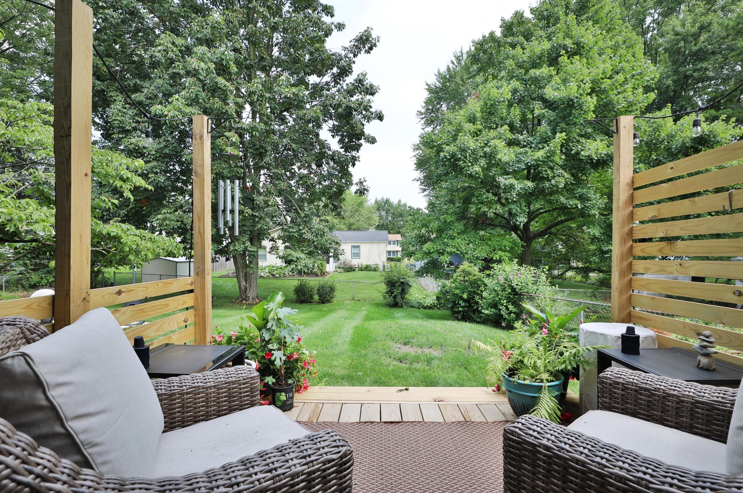 1678 Parkgate Rd, Columbus OH  43229-2004 exterior