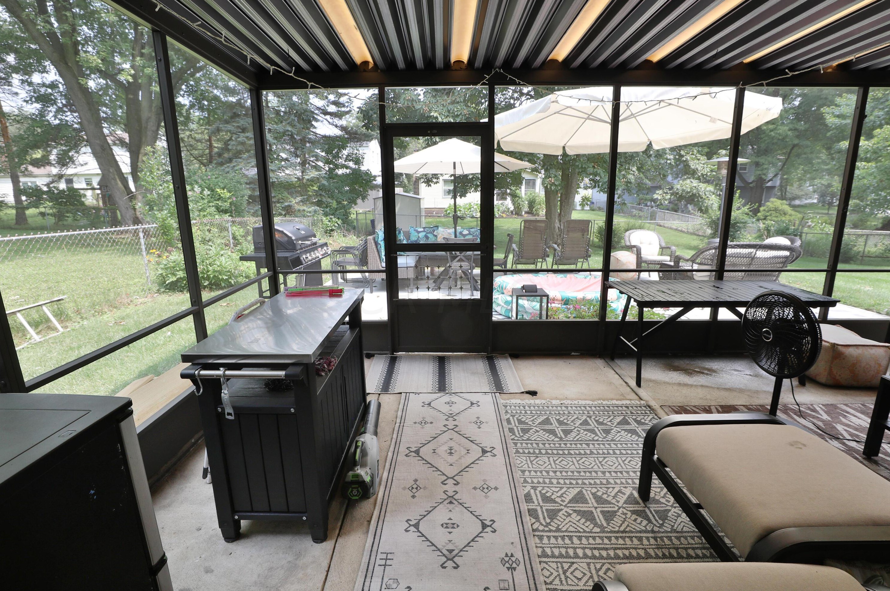 1678 Parkgate Rd, Columbus OH  43229-2004 exterior