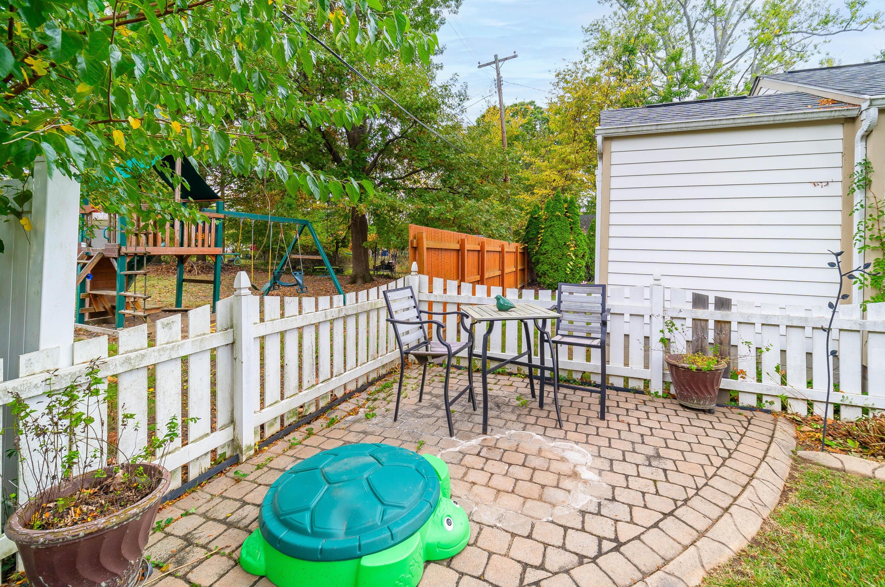 435 Arden Rd, Columbus OH  43214-3764 exterior