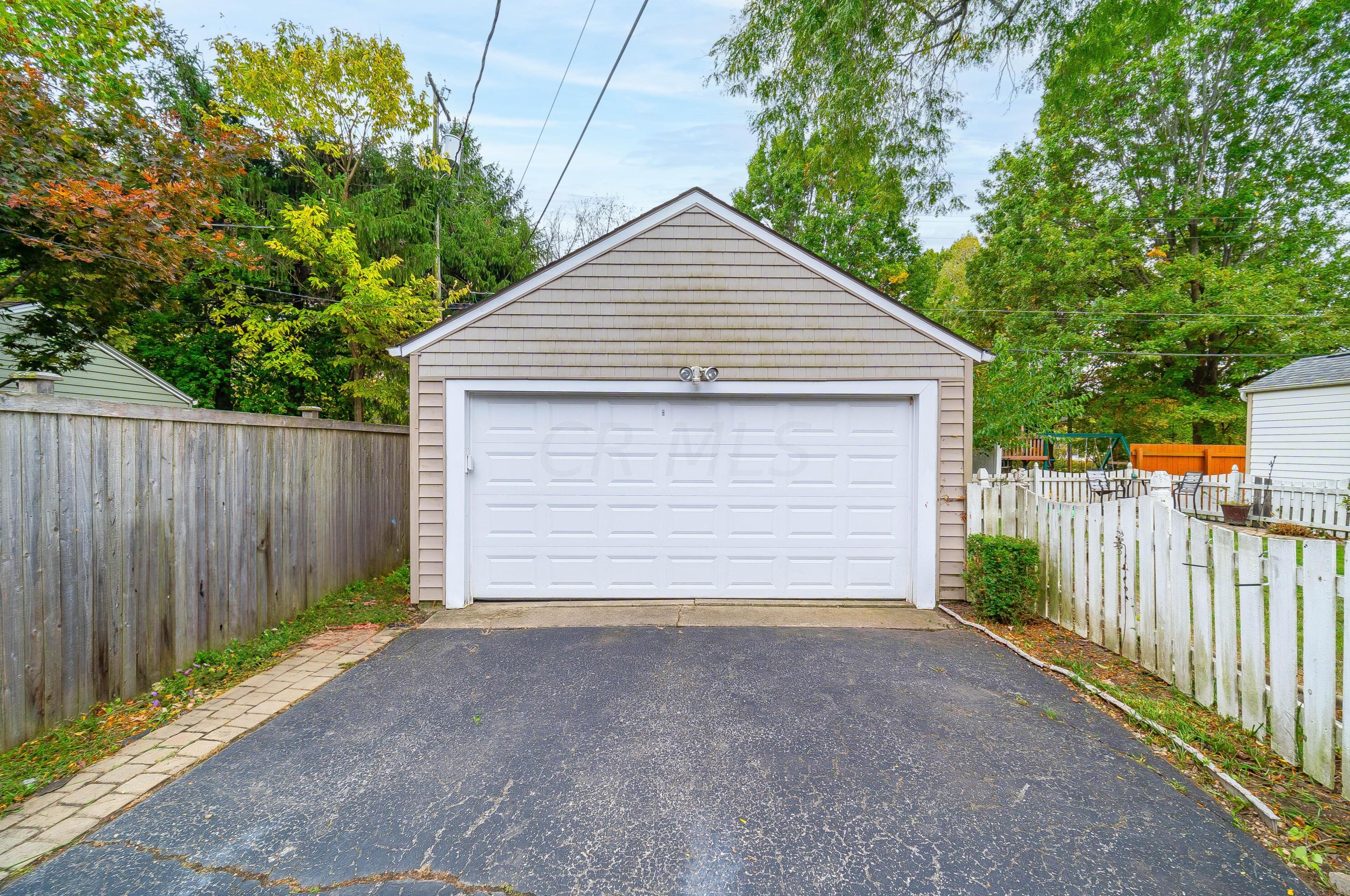 435 Arden Rd, Columbus OH  43214-3764 exterior