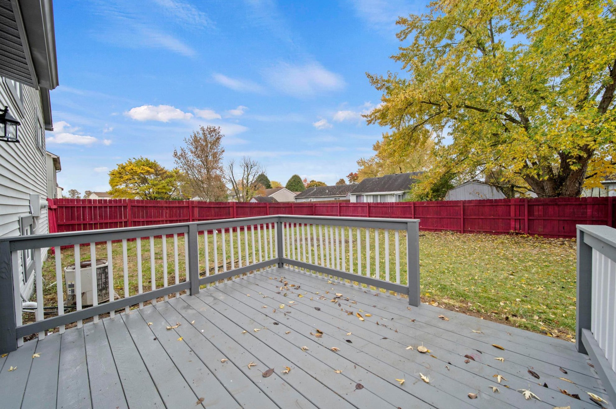 5361 Mendon Ct, Columbus OH  43232-5467 exterior