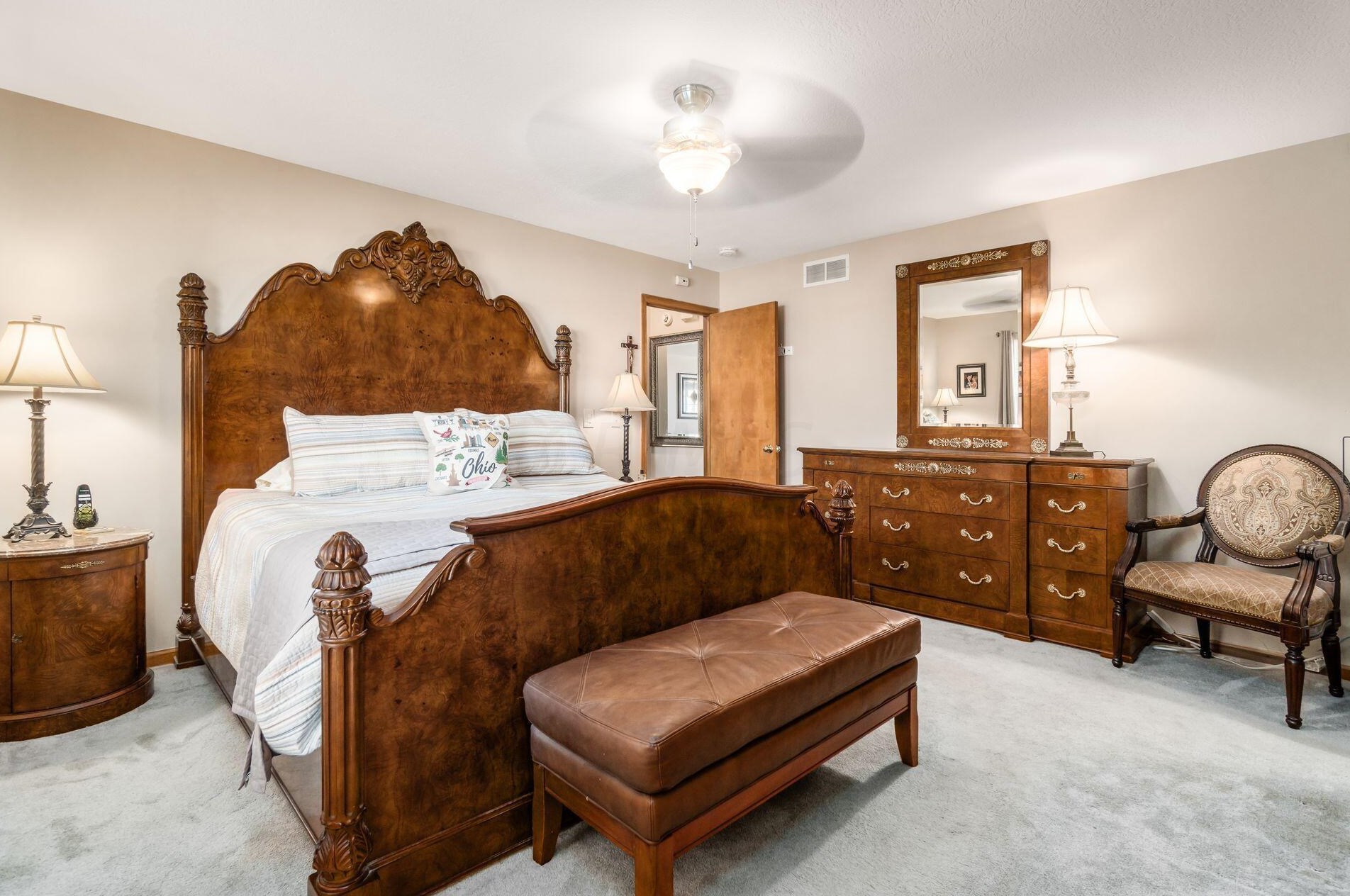 6984 Greensview Village Dr, Cnl Wnchstr OH  43110-8454 exterior