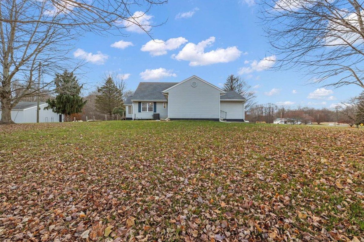 6818 Simmons Church Rd, Centerburg OH  43011-9488 exterior
