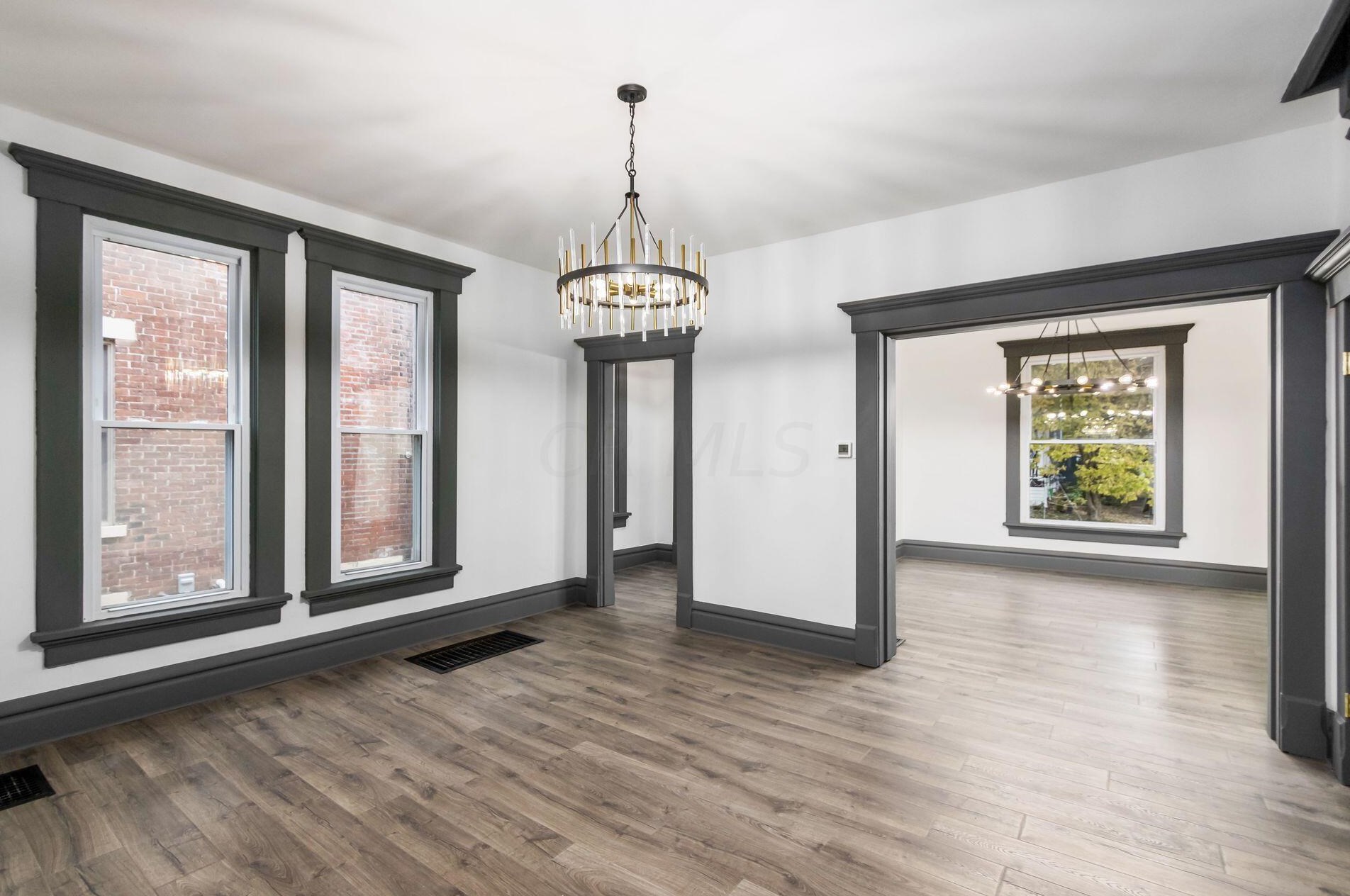 1571 Franklin Ave, Columbus OH 43085-3187 exterior