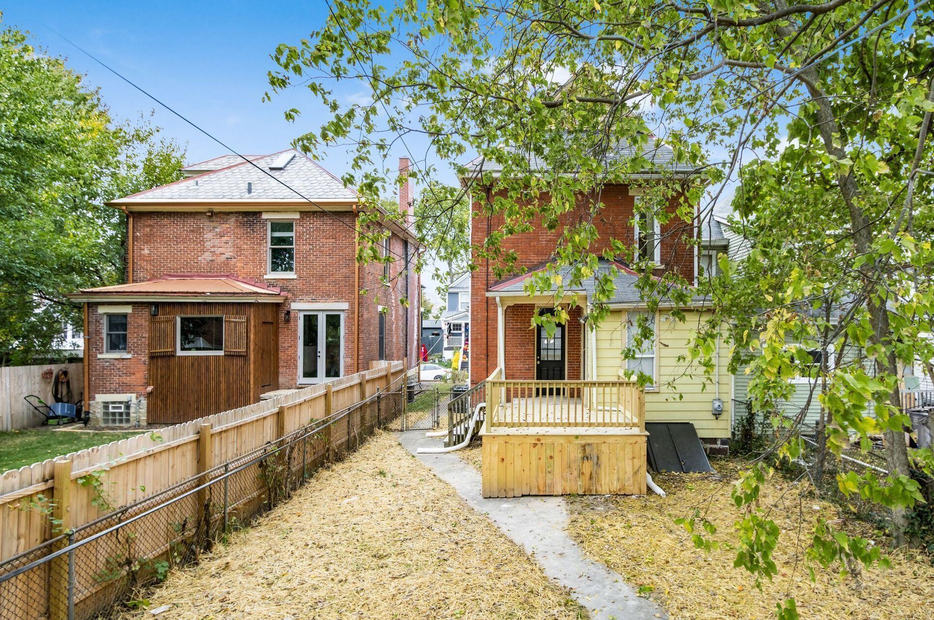 1571 Franklin Ave, Columbus OH 43085-3187 exterior