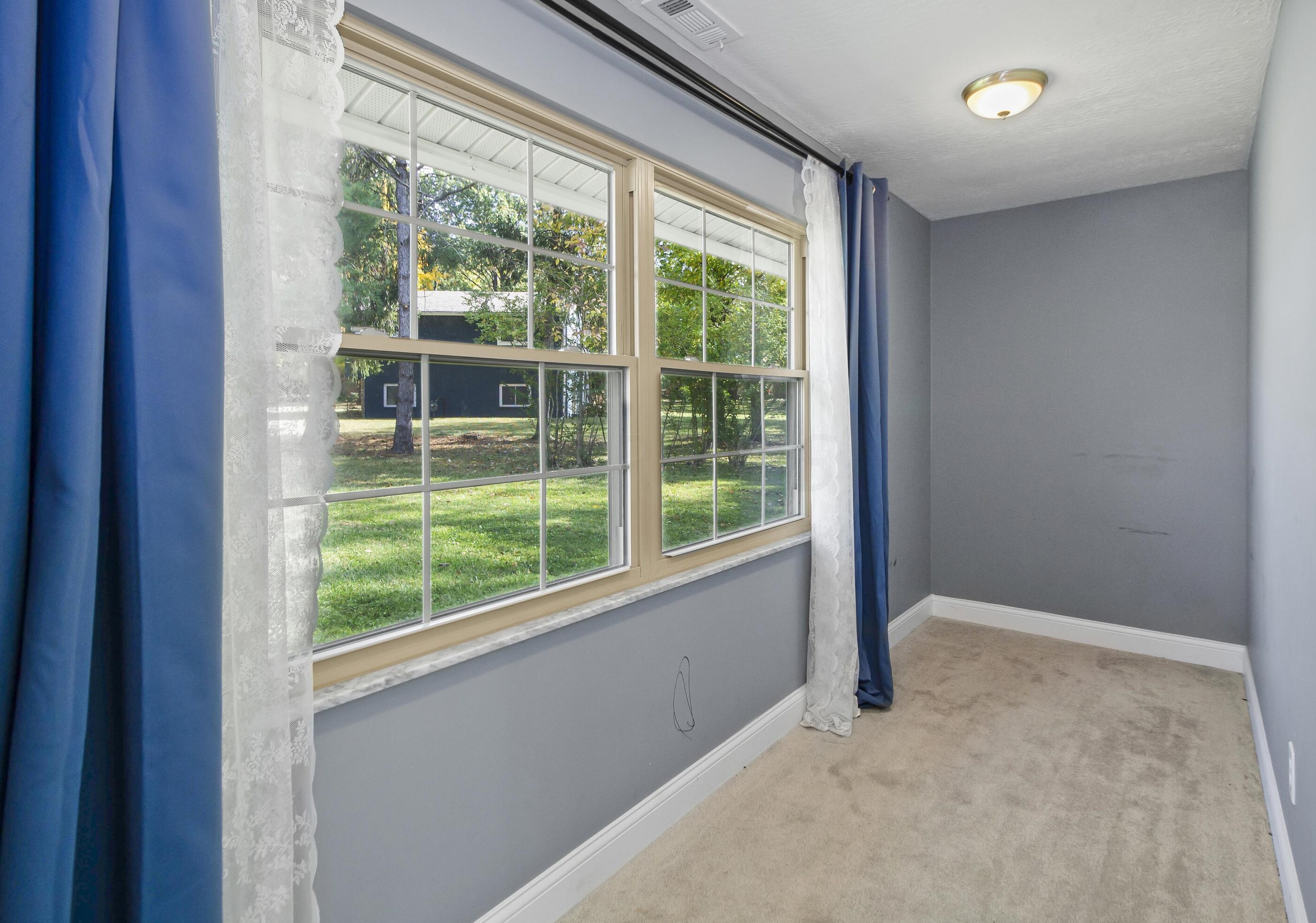 3254 Grey Fox Dr, Columbus OH 43230-1923 exterior