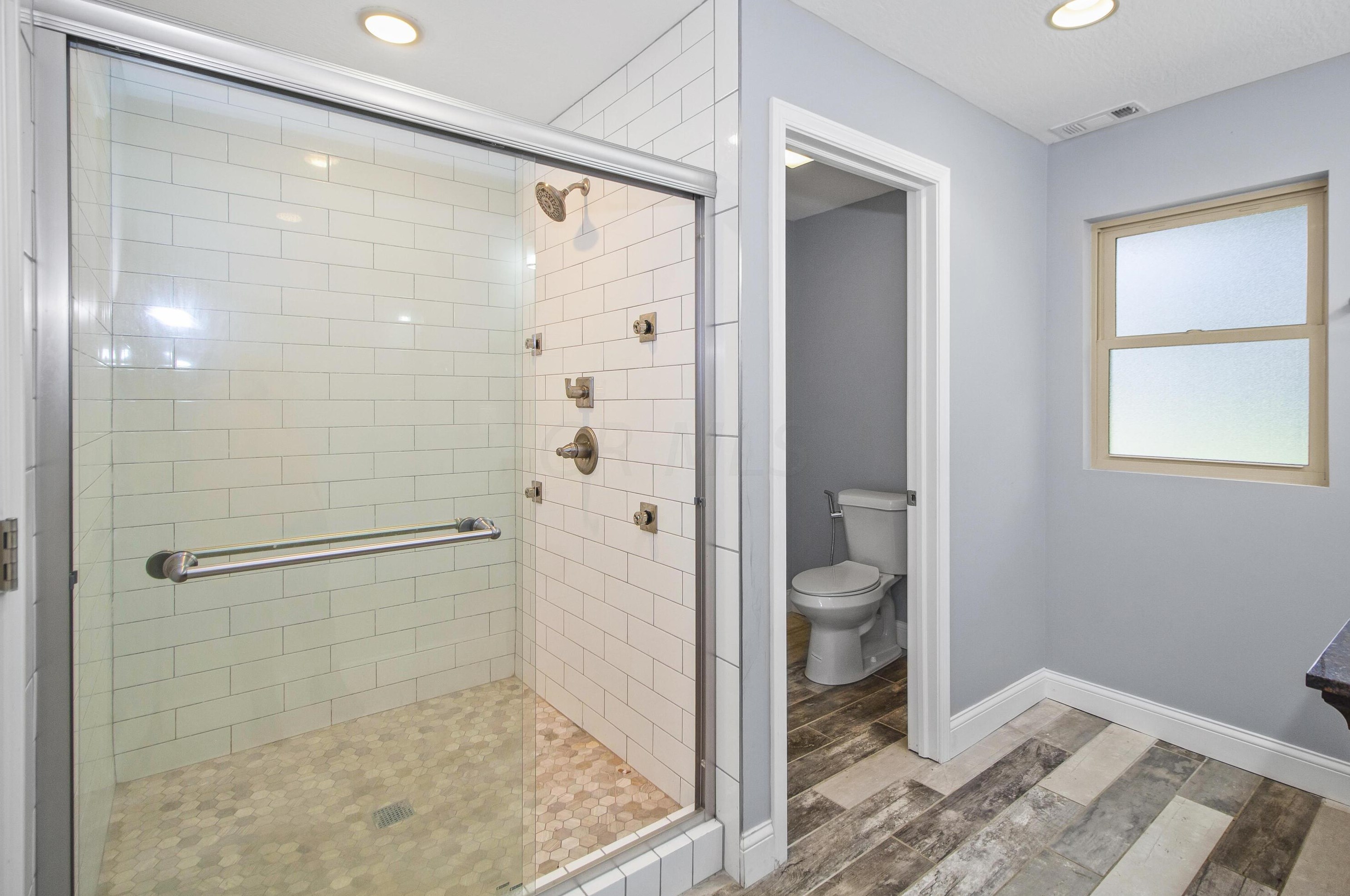 3254 Grey Fox Dr, Columbus OH 43230-1923 exterior