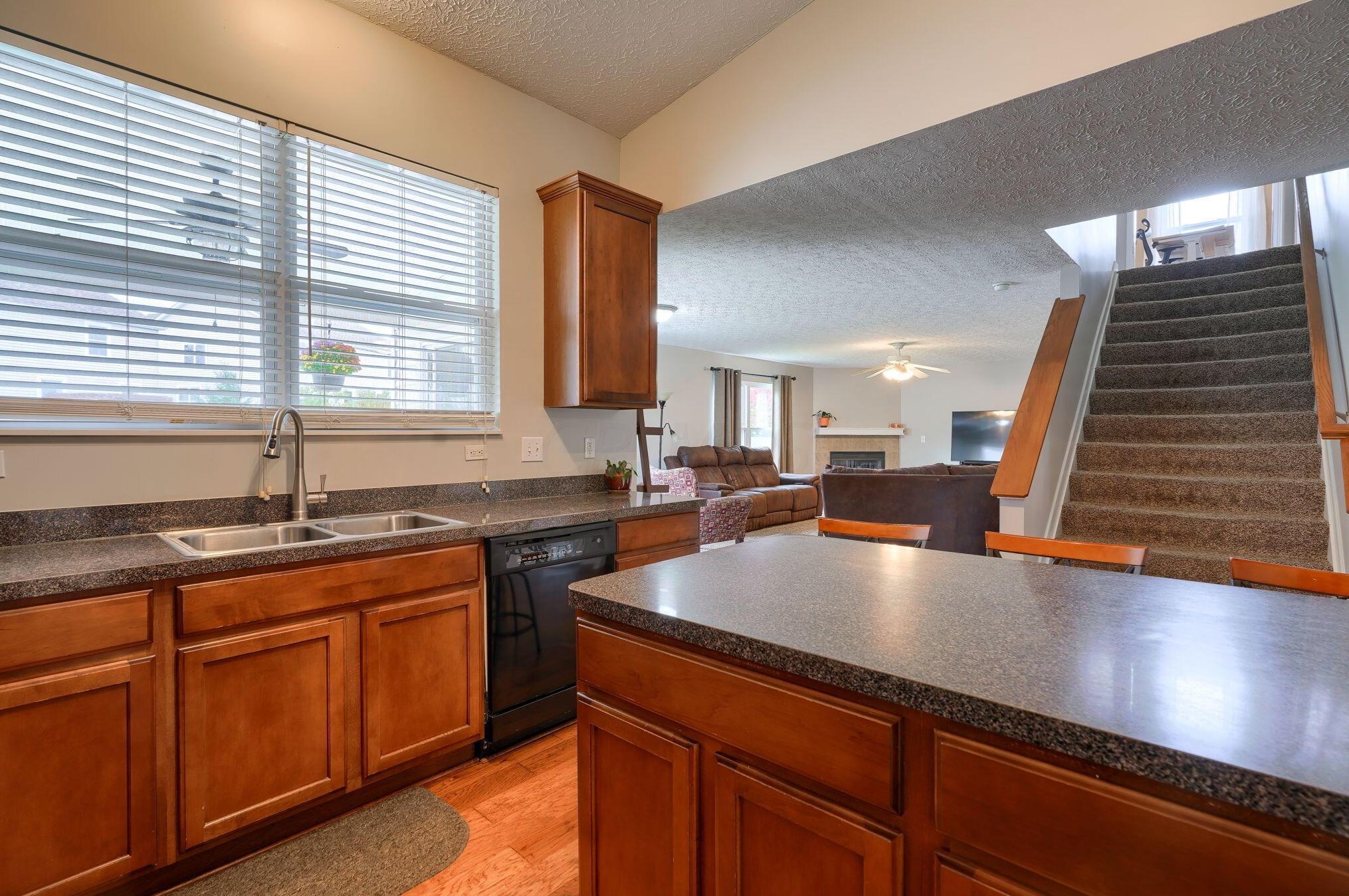 693 Brighton St, Pickerington OH  43147-8009 exterior