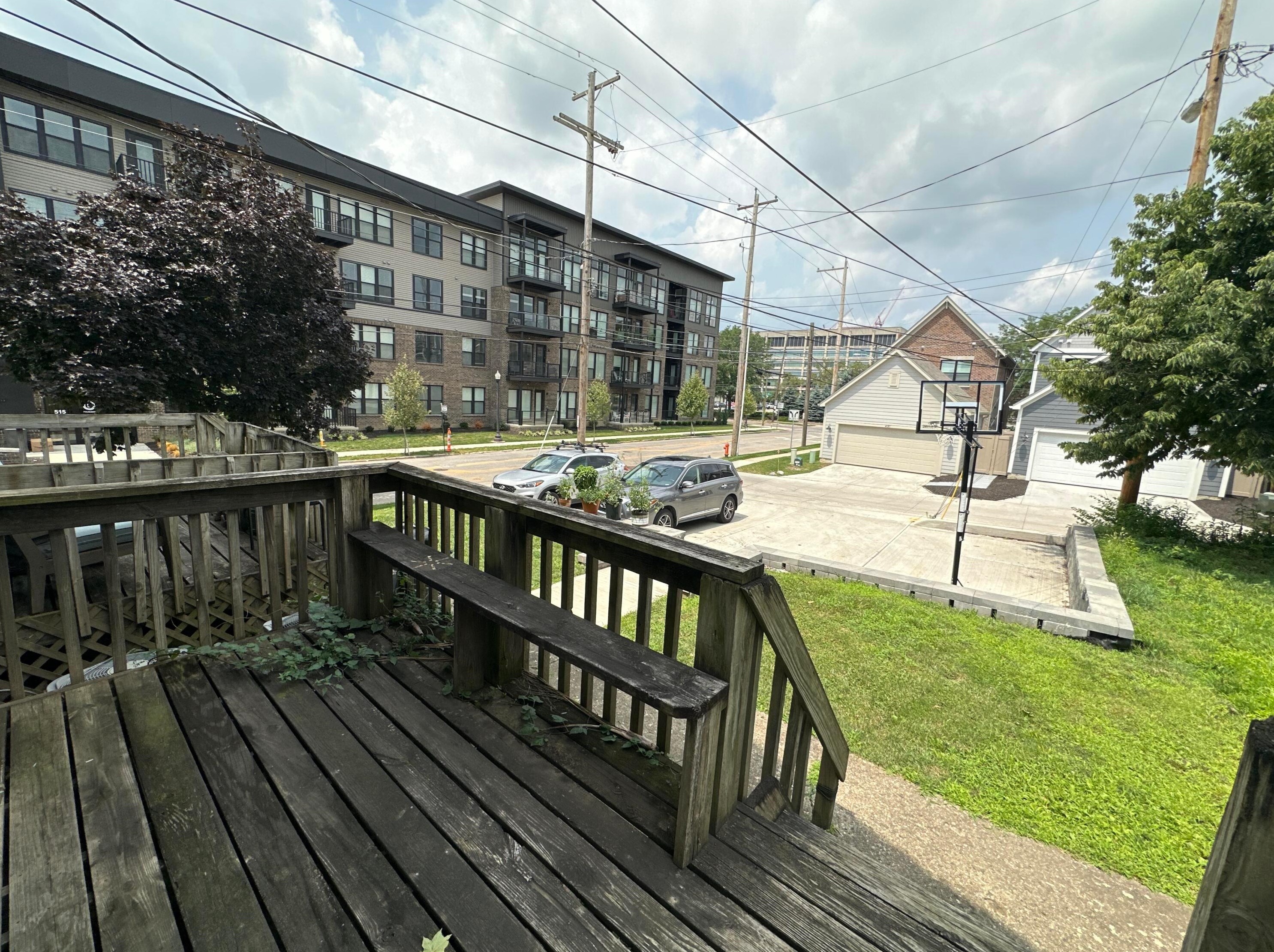 486 Vermont Pl, Columbus OH 43201-3130 exterior