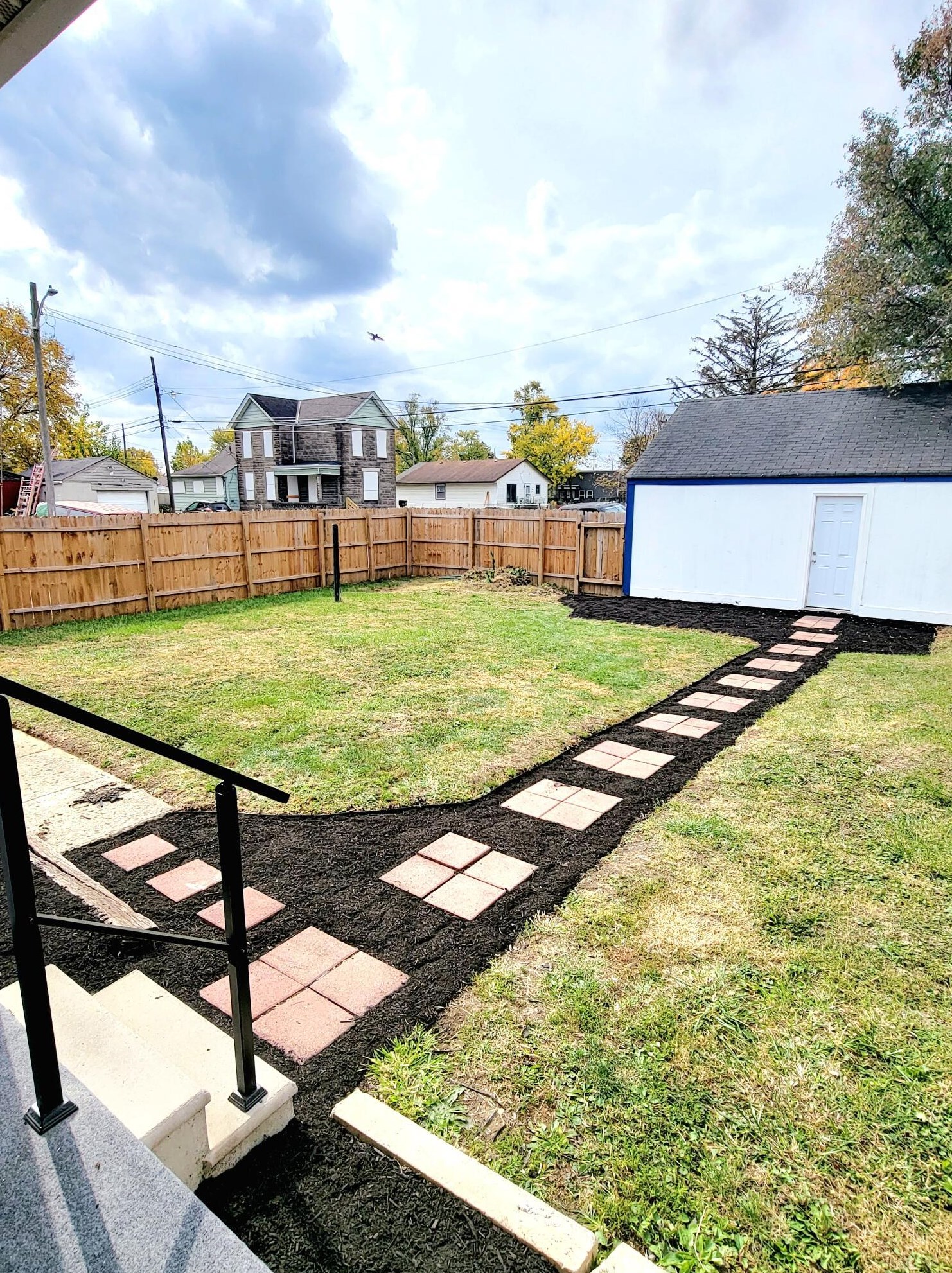 535 Whitethorne Ave, Columbus OH  43223-1651 exterior