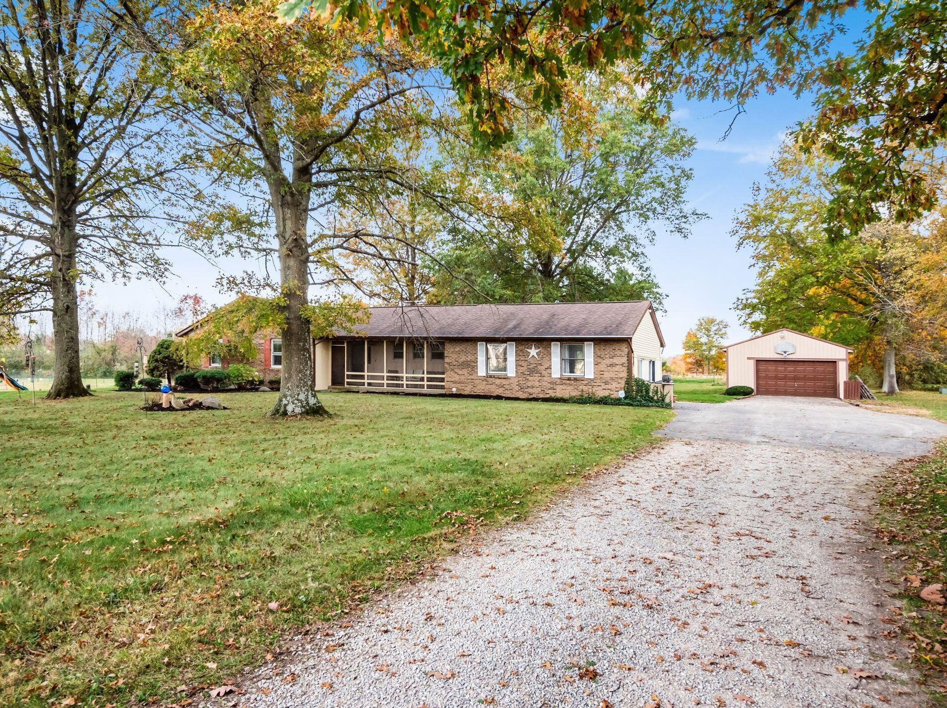 10495 Stoudertown Rd, Pickerington OH  43147-9456 exterior